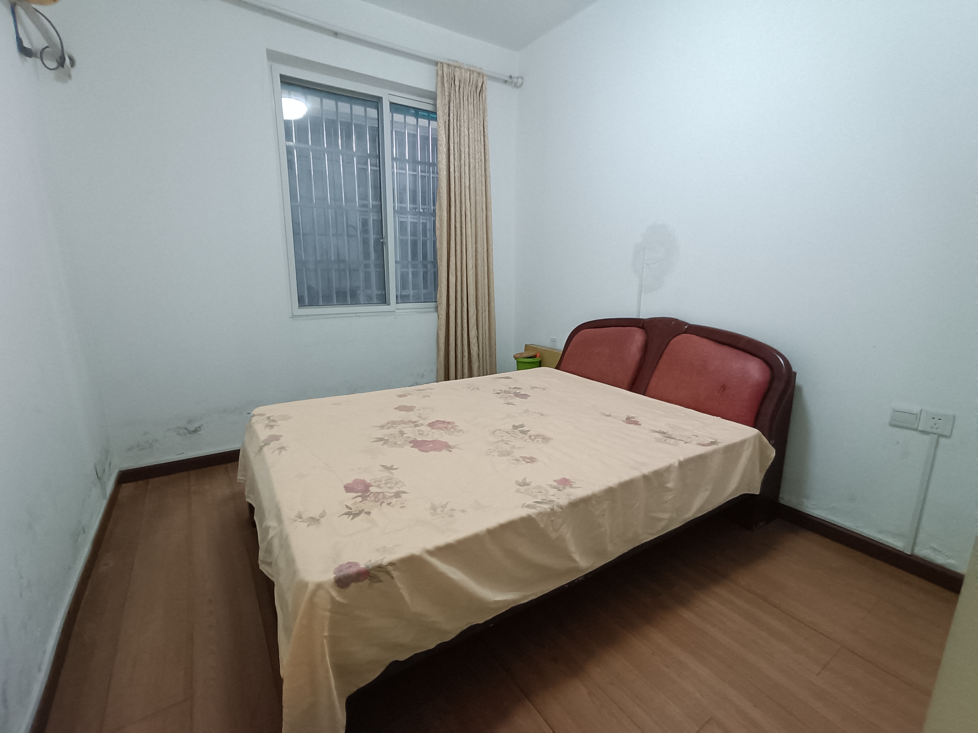 耀华锦园 3室2厅2卫 68.00万 耀华锦园 3室2厅2卫 68.00万室内图