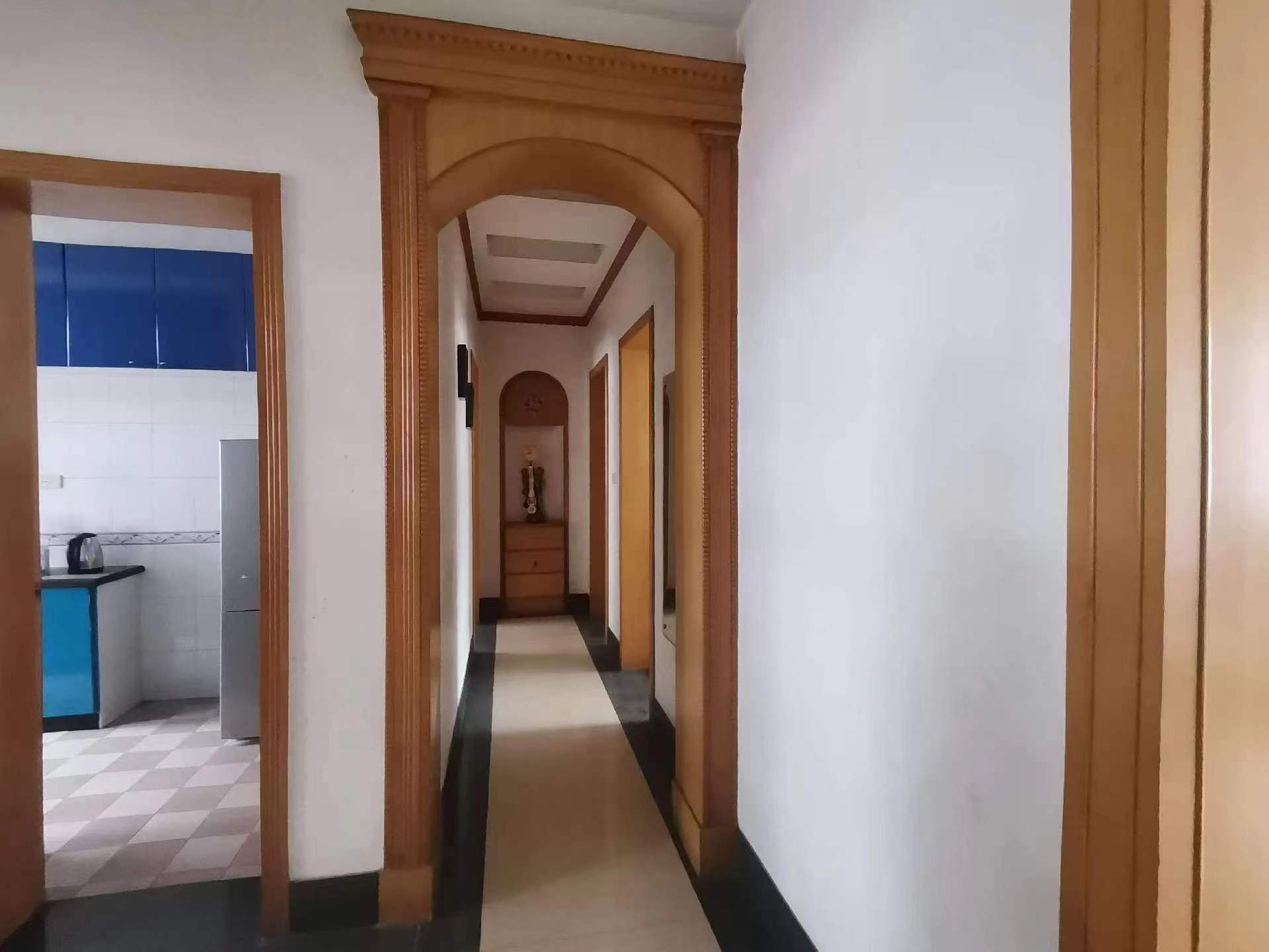 建设中路散盘  3室2厅1卫   38.00万 建设中路散盘  3室2厅1卫   38.00万