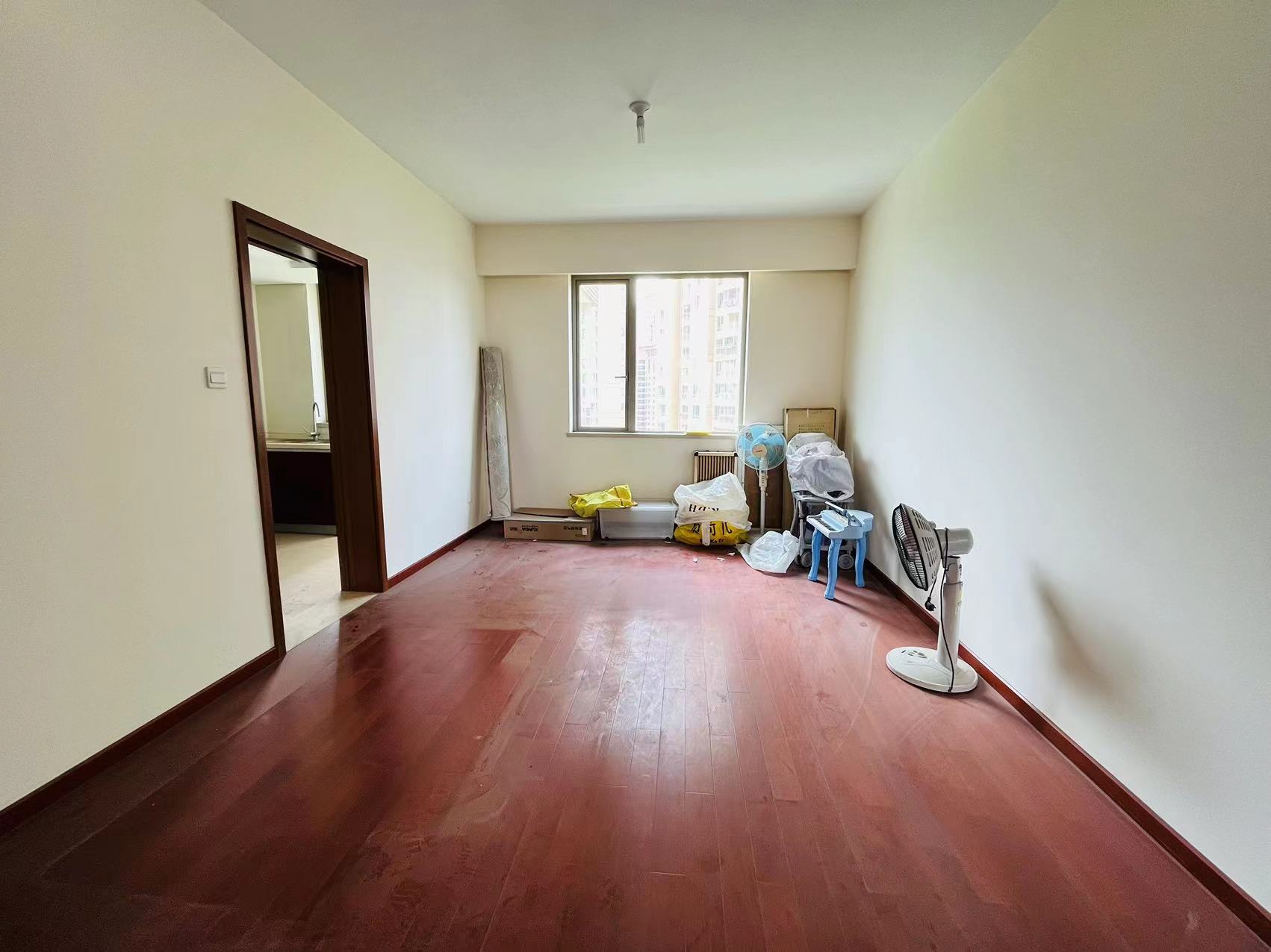 晋合湘水湾一期 4室2厅2卫 102.0万 晋合湘水湾一期 4室2厅2卫 102.0万室内图