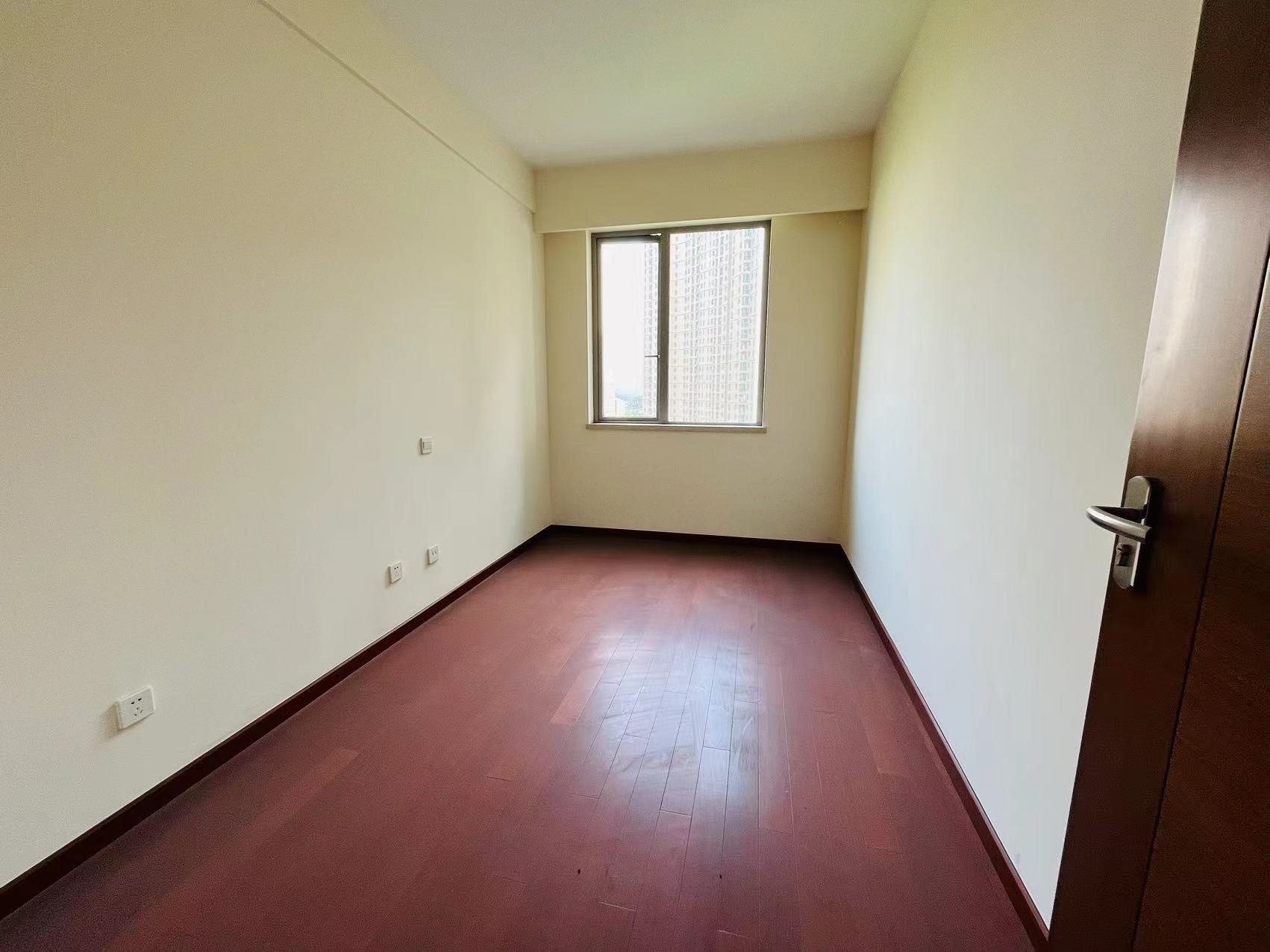 晋合湘水湾一期 4室2厅2卫 102.0万 晋合湘水湾一期 4室2厅2卫 102.0万室内图