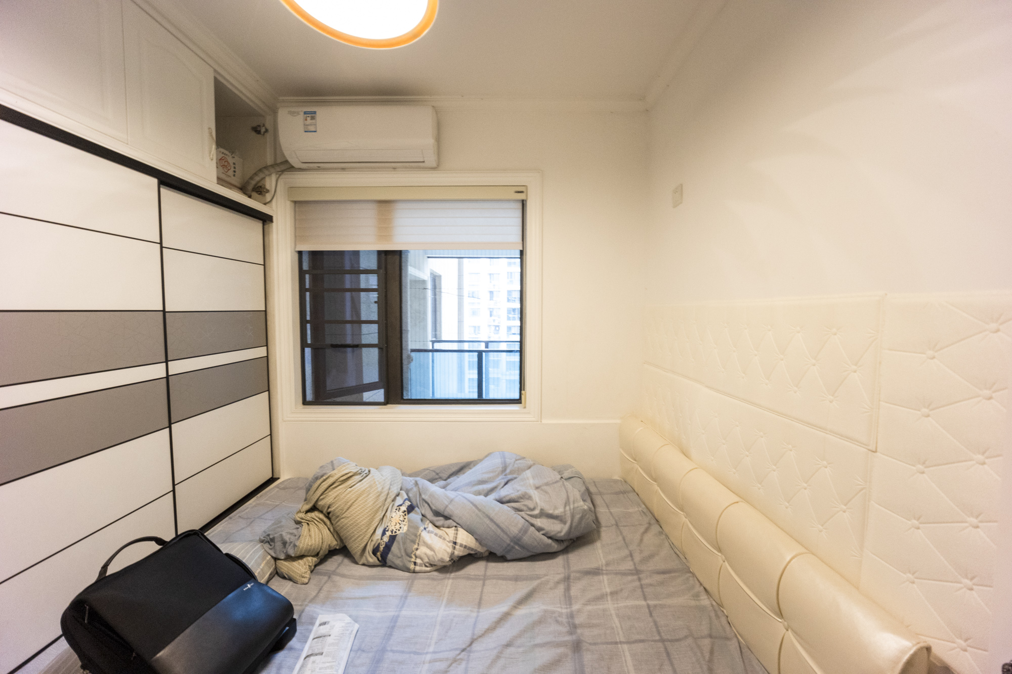 明昇壹城（明昇时代广场）一期  3室2厅2卫    198.0万卧室