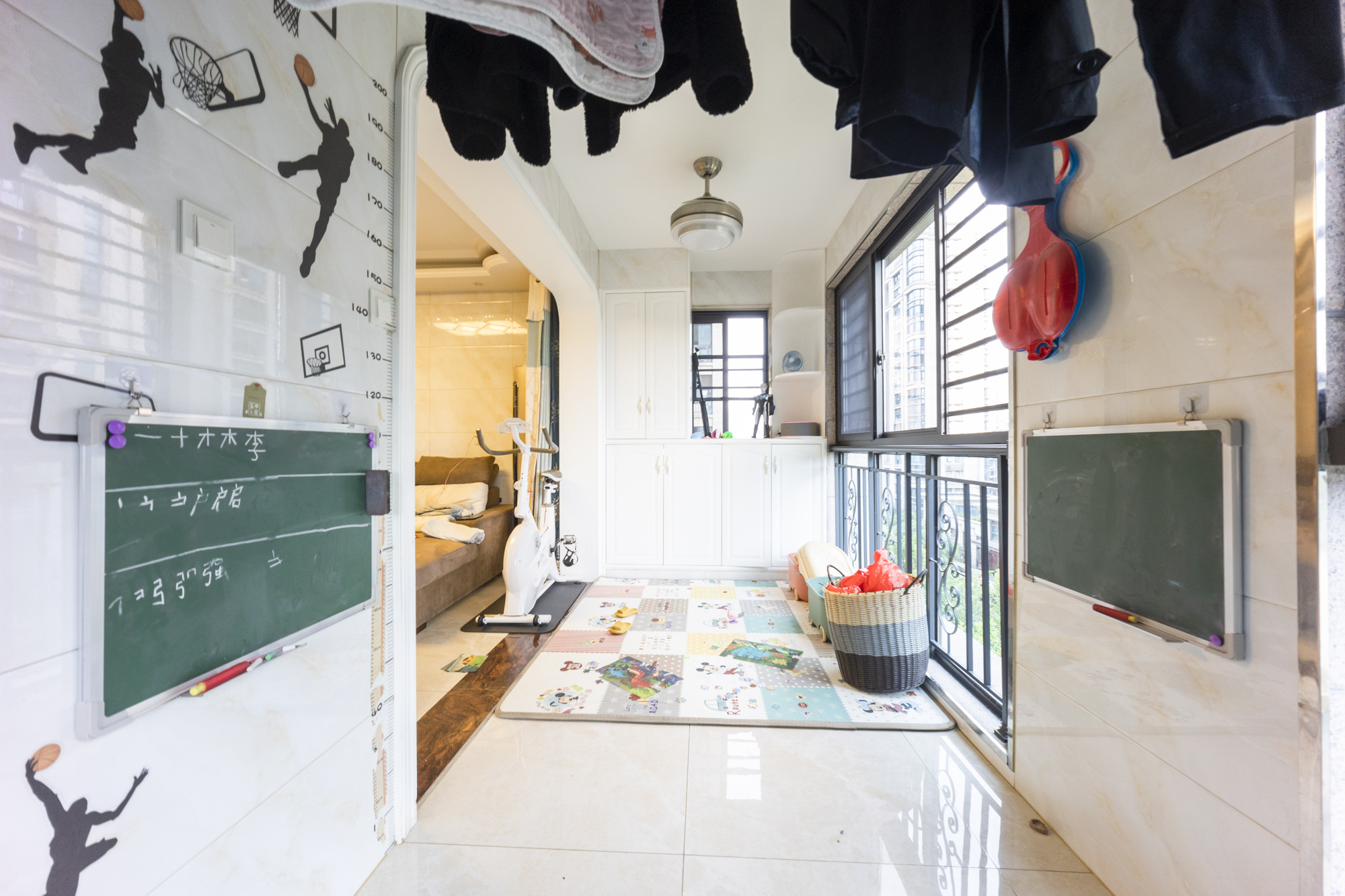 明昇壹城（明昇时代广场）一期  3室2厅2卫    198.0万阳台