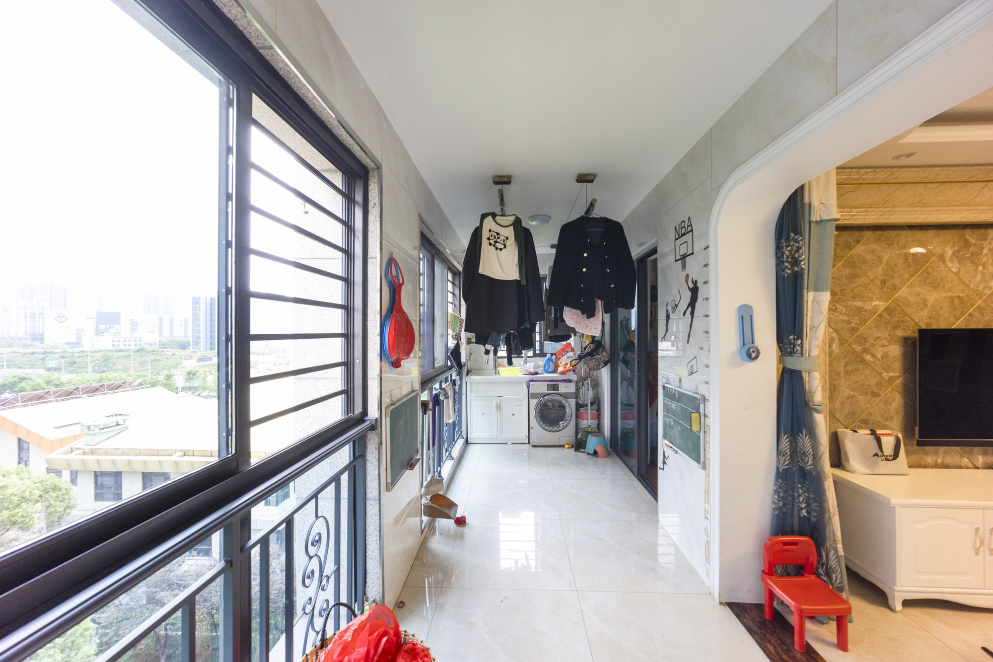 明昇壹城（明昇时代广场）一期  3室2厅2卫    198.0万阳台