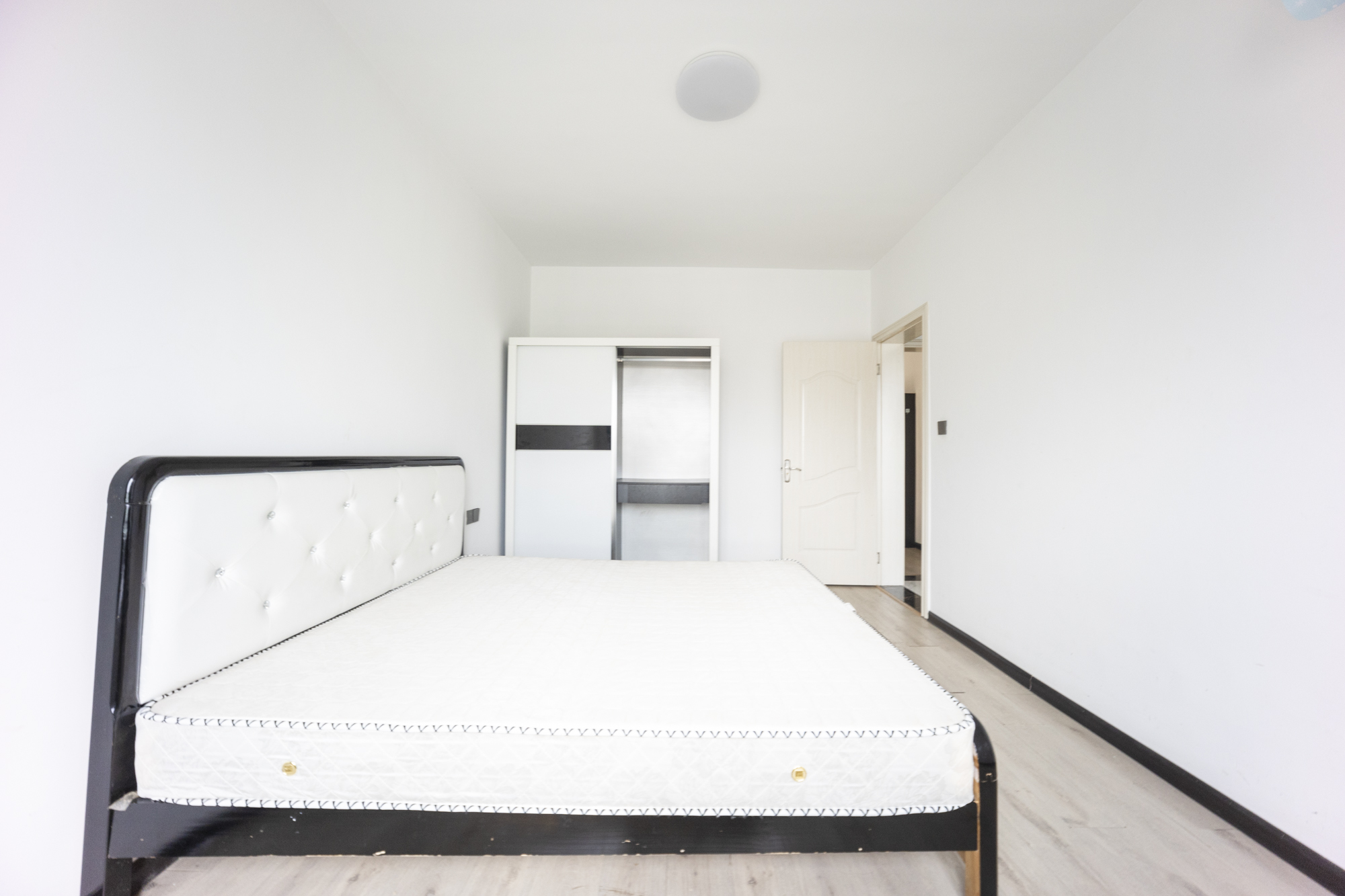 阳光城尚东湾青云苑  3室2厅1卫    80.0万卧室