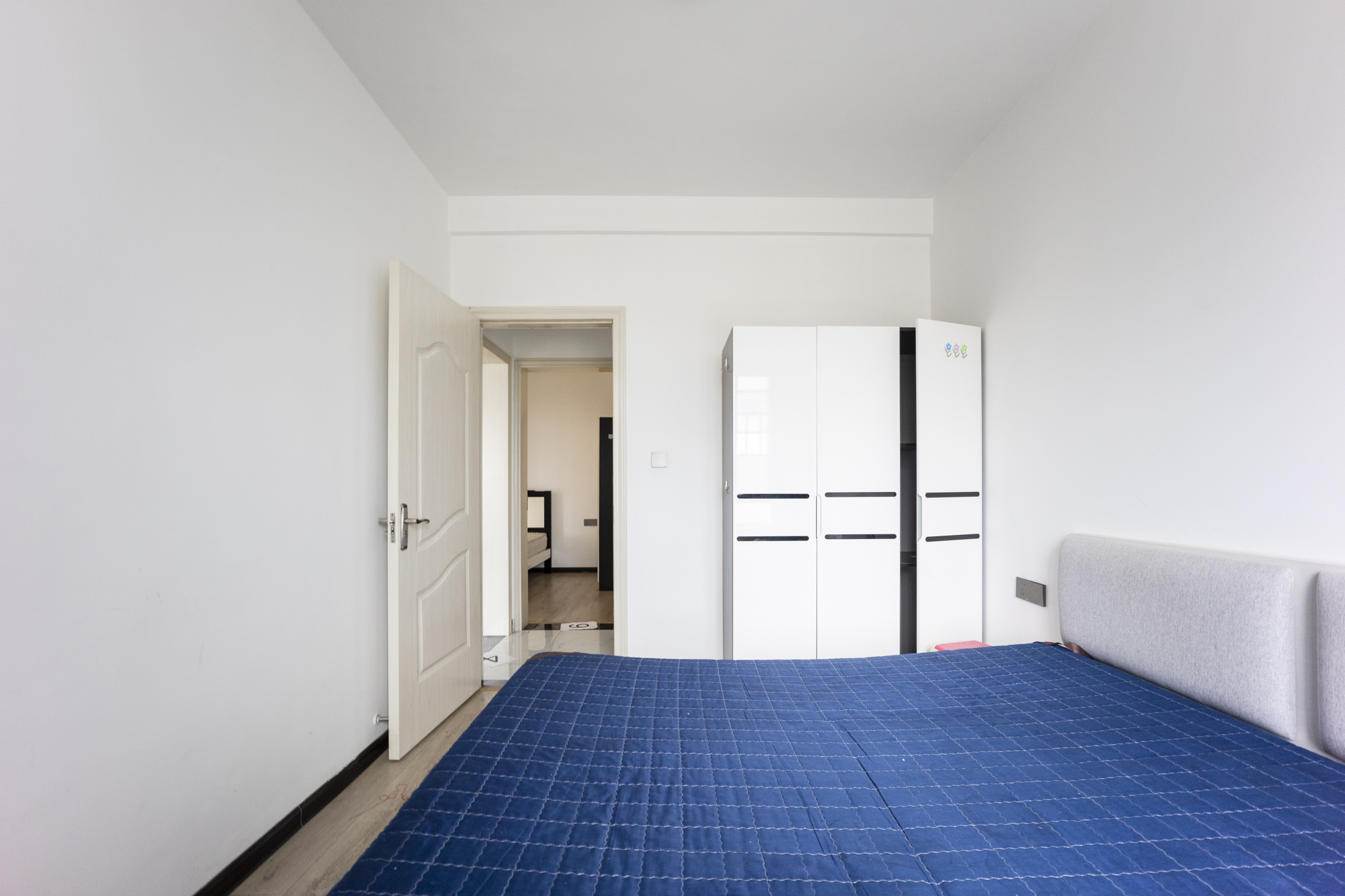 阳光城尚东湾青云苑  3室2厅1卫    80.0万卧室