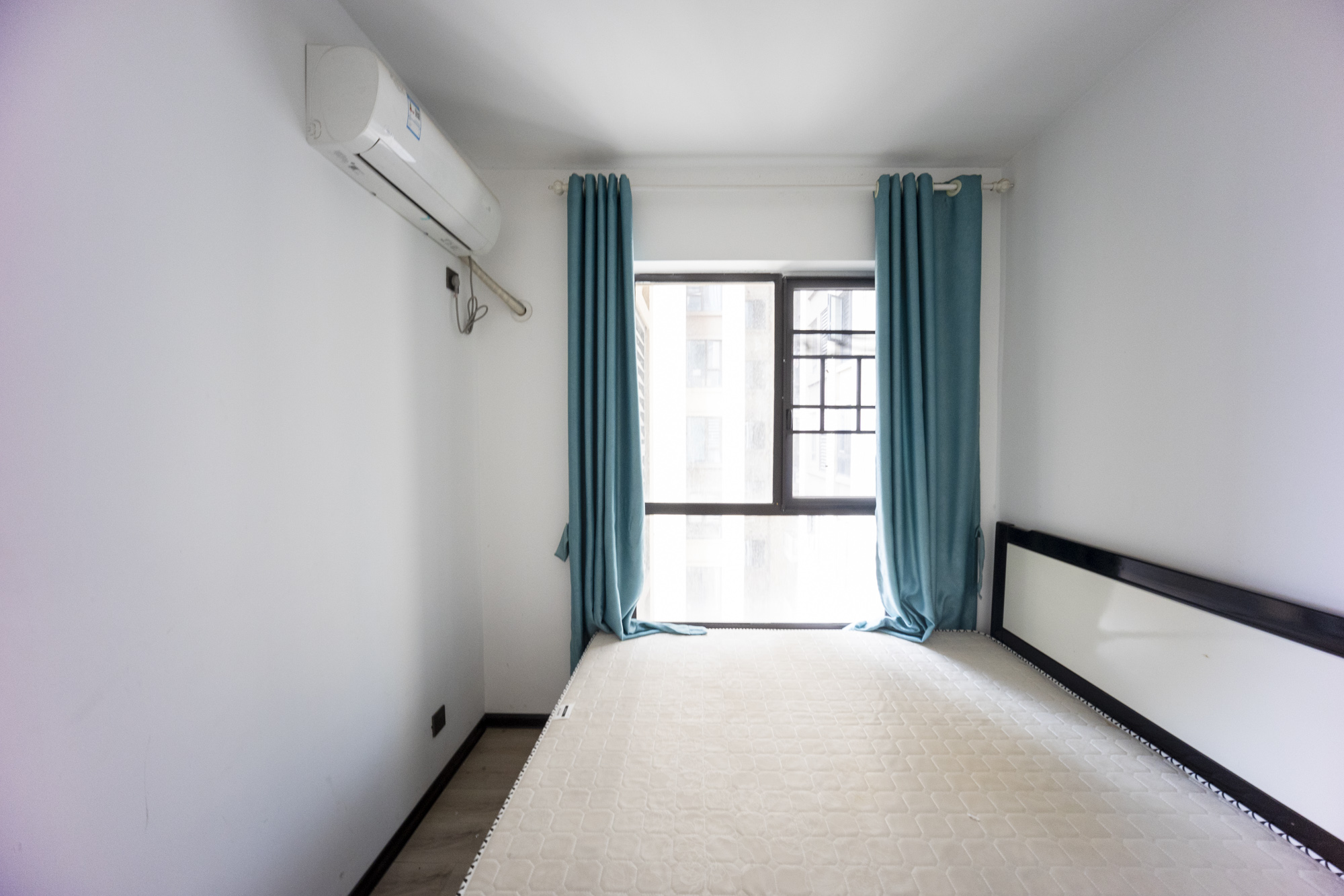 阳光城尚东湾青云苑  3室2厅1卫    80.0万卧室