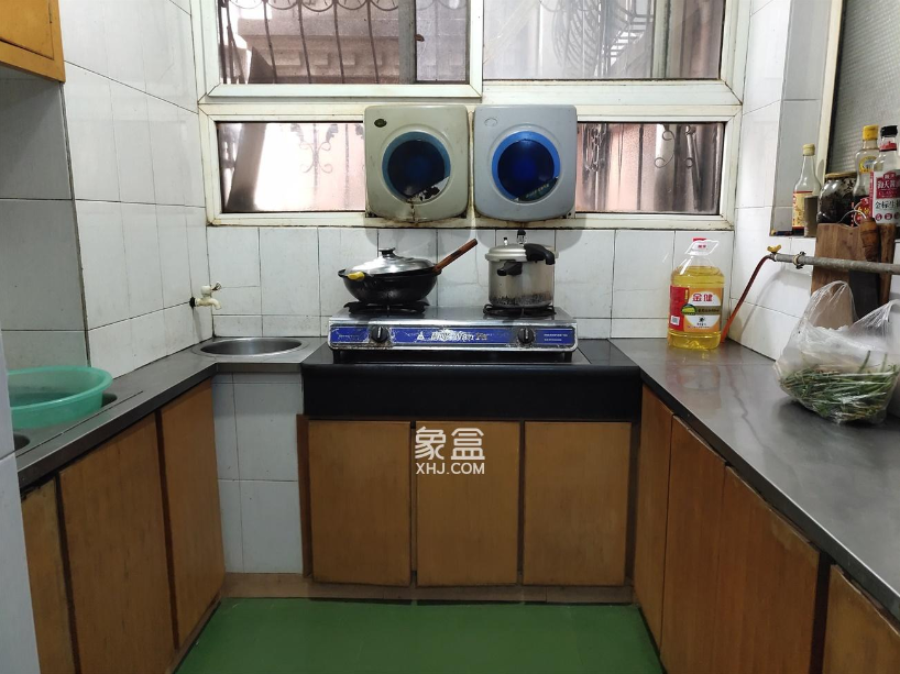 罗马花园大坪路16号 3室2厅2卫 48.80万 罗马花园大坪路16号 3室2厅2卫 48.80万室内图