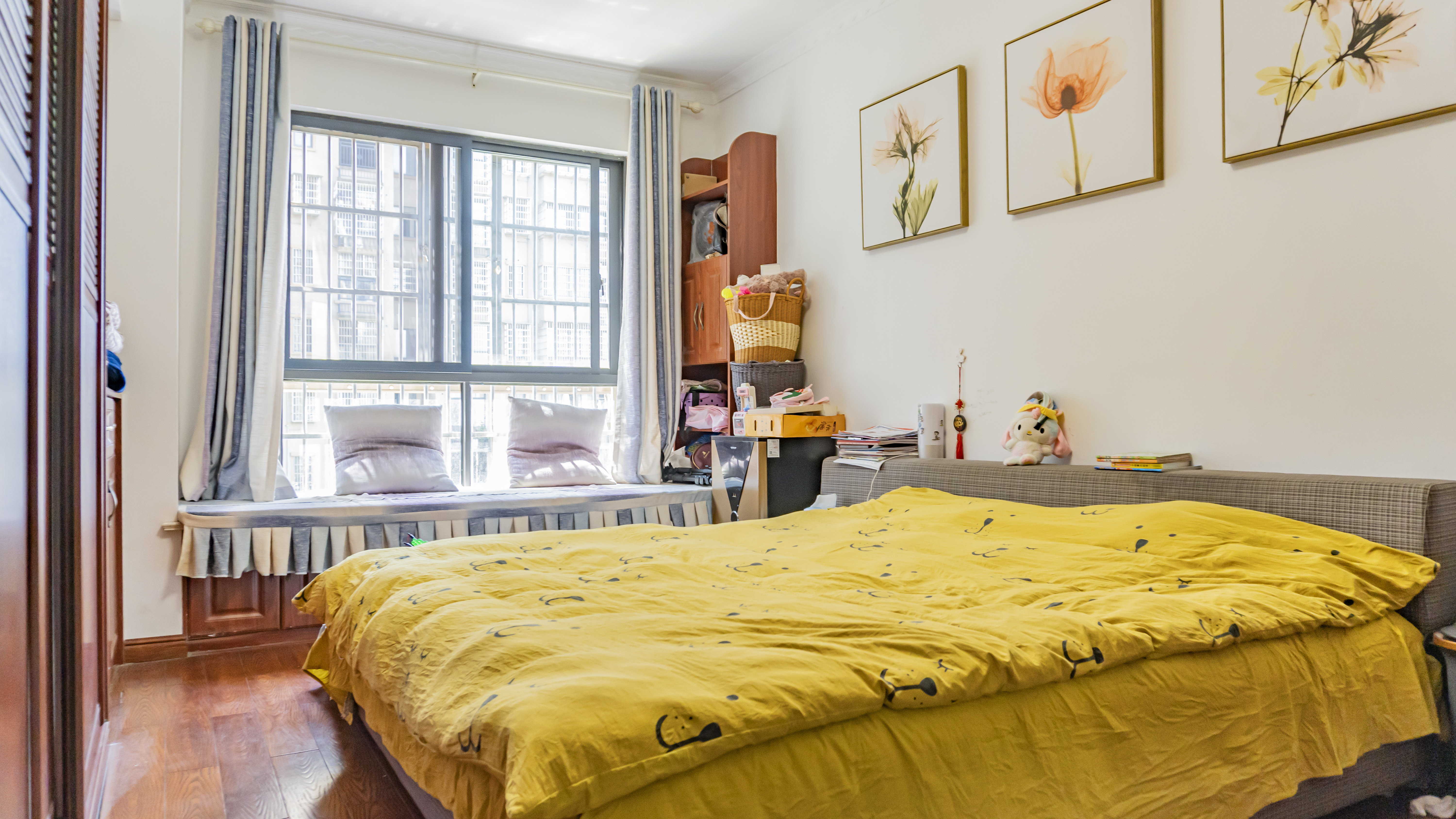 滨江花园 4室2厅2卫 88.80万 滨江花园 4室2厅2卫 88.80万室内图