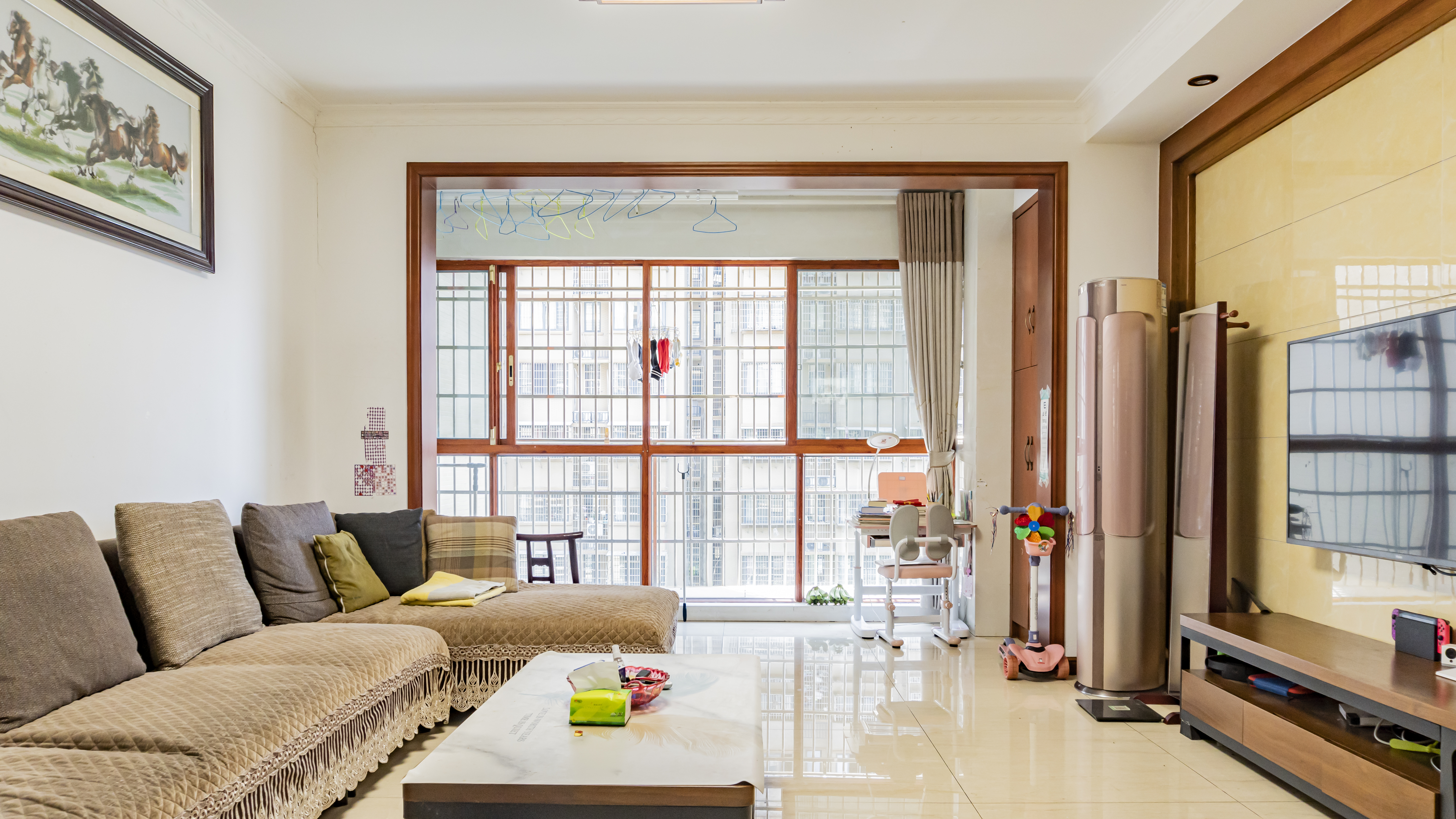 滨江花园 4室2厅2卫 88.80万 滨江花园 4室2厅2卫 88.80万室内图