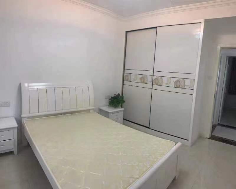 万达湖公馆  3室2厅2卫   2800.00元/月室内图