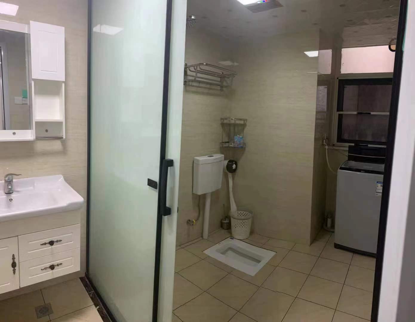 万达湖公馆  3室2厅2卫   2800.00元/月室内图