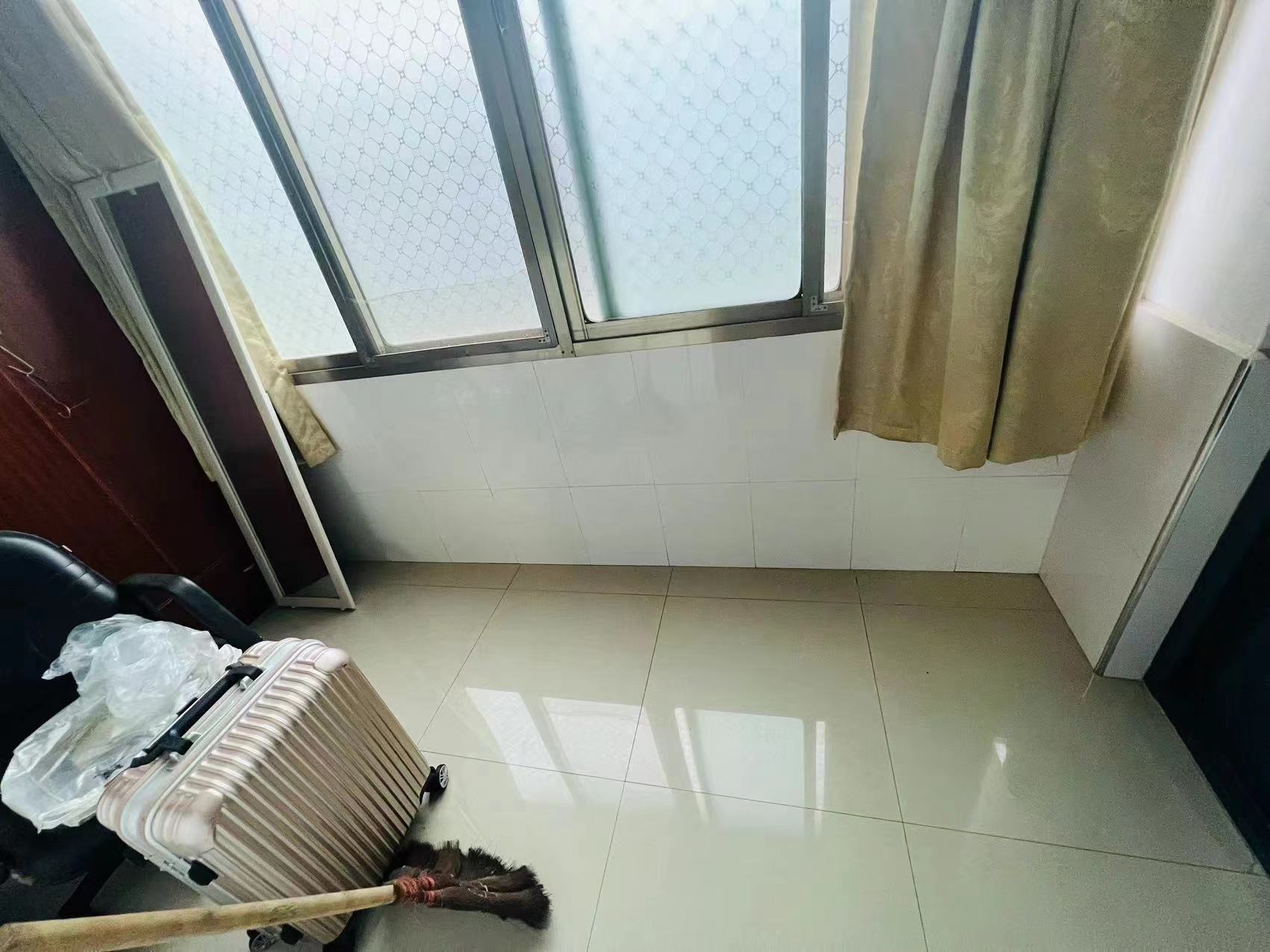 禾花村 2室1厅1卫 25.80万 禾花村 2室1厅1卫 25.80万客厅