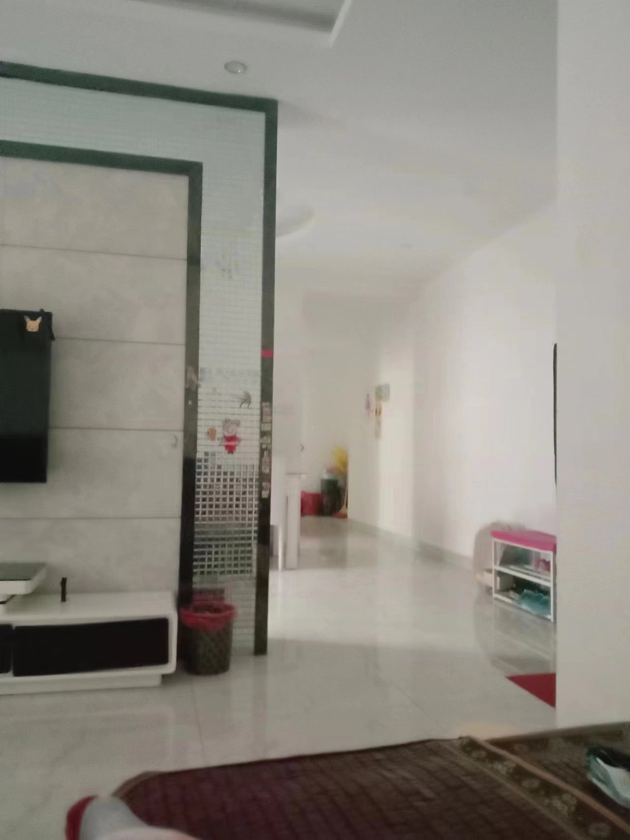 芙蓉世纪城 3室2厅2卫 65.00万 芙蓉世纪城 3室2厅2卫 65.00万客厅