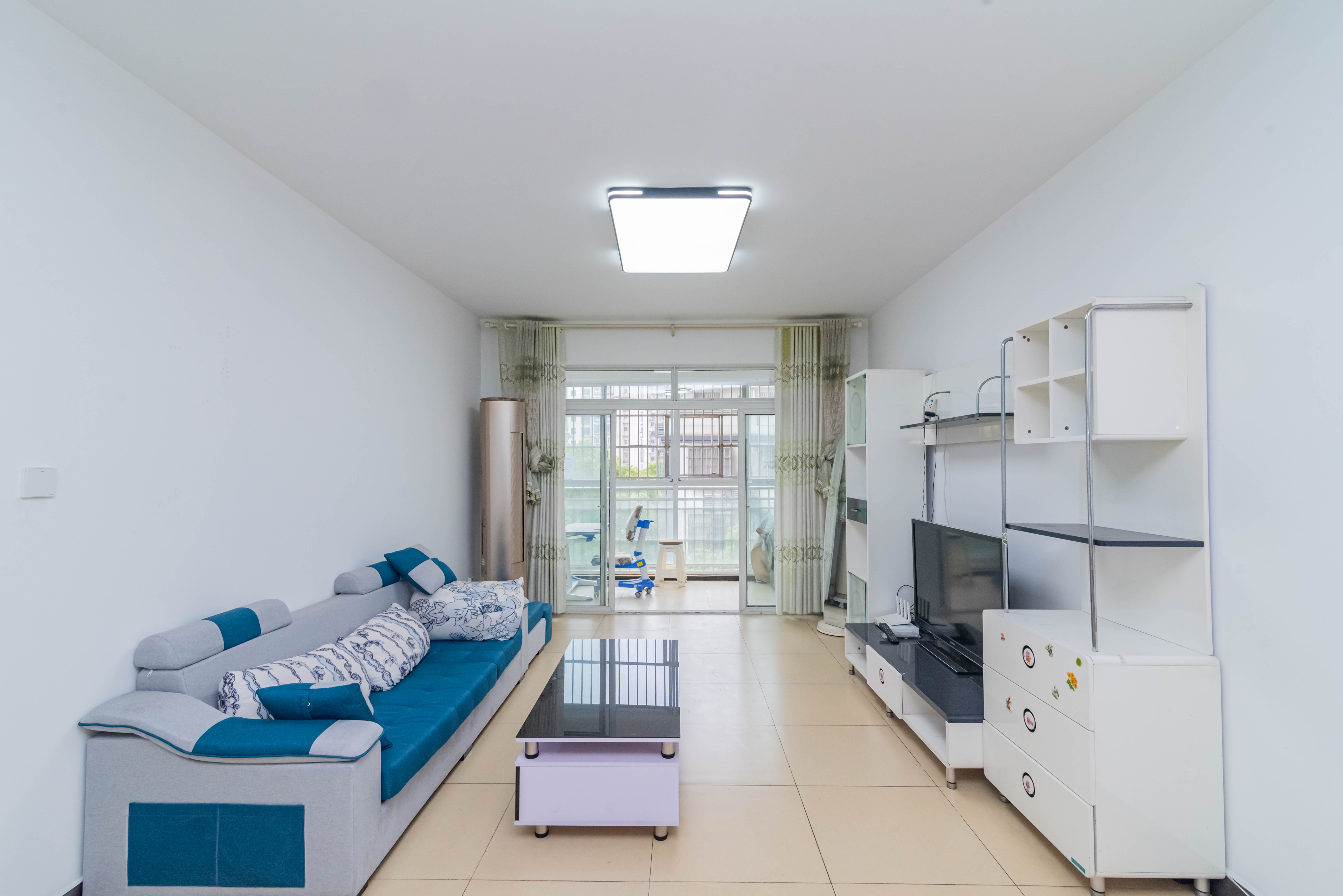 紫晶城 2室2厅1卫 60.00万 紫晶城 2室2厅1卫 60.00万客厅