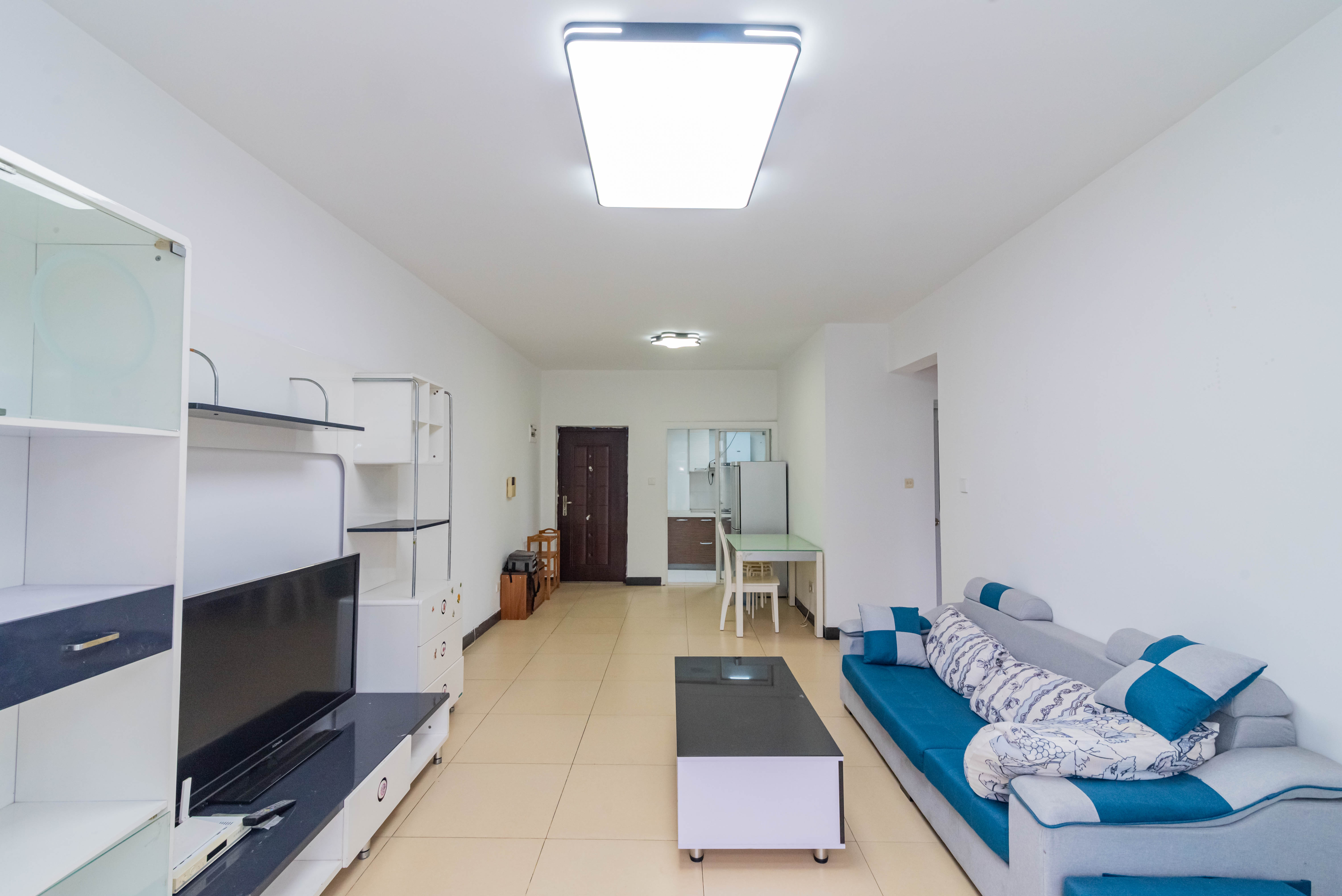 紫晶城 2室2厅1卫 60.00万 紫晶城 2室2厅1卫 60.00万客厅