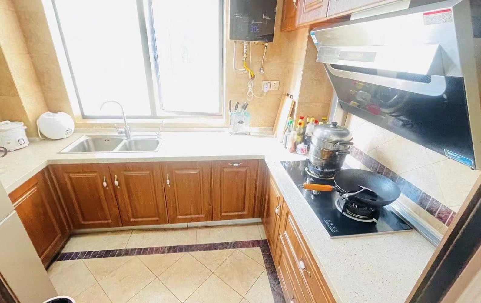 金色御园  3室2厅1卫   70.80万 金色御园  3室2厅1卫   70.80万室内图