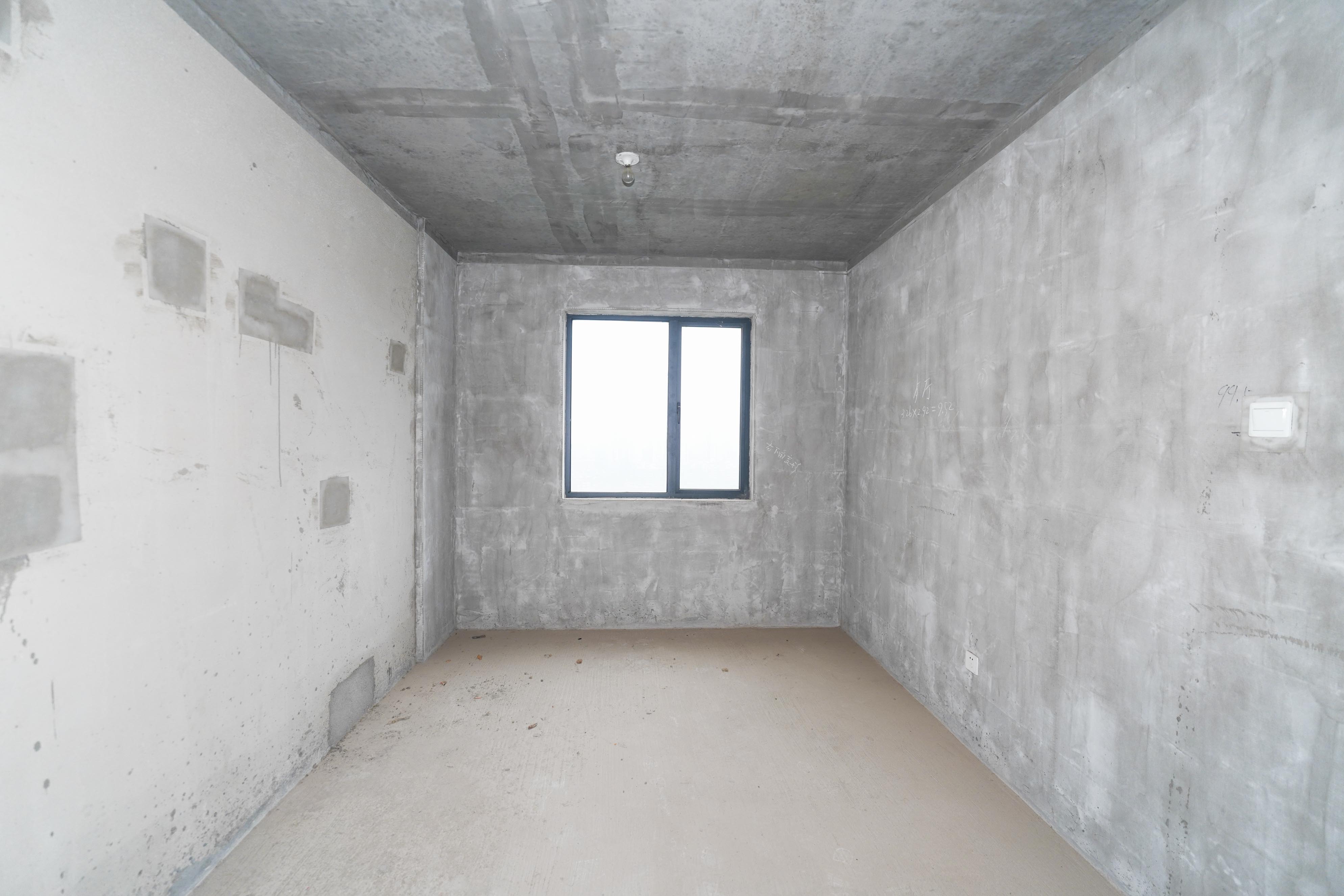 中建嘉和城  4室2厅2卫    134.6万