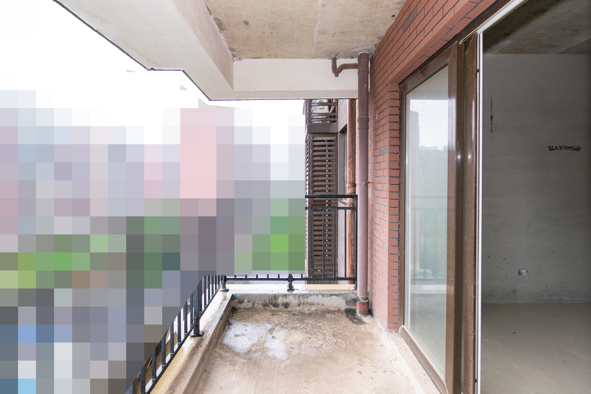 新华联梦想城 4室2厅2卫 110.20万 新华联梦想城 4室2厅2卫 110.20万阳台