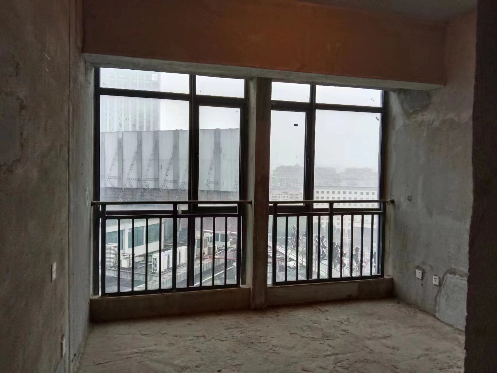 庐山春天 3室2厅0卫 75.00万 庐山春天 3室2厅0卫 75.00万室内图