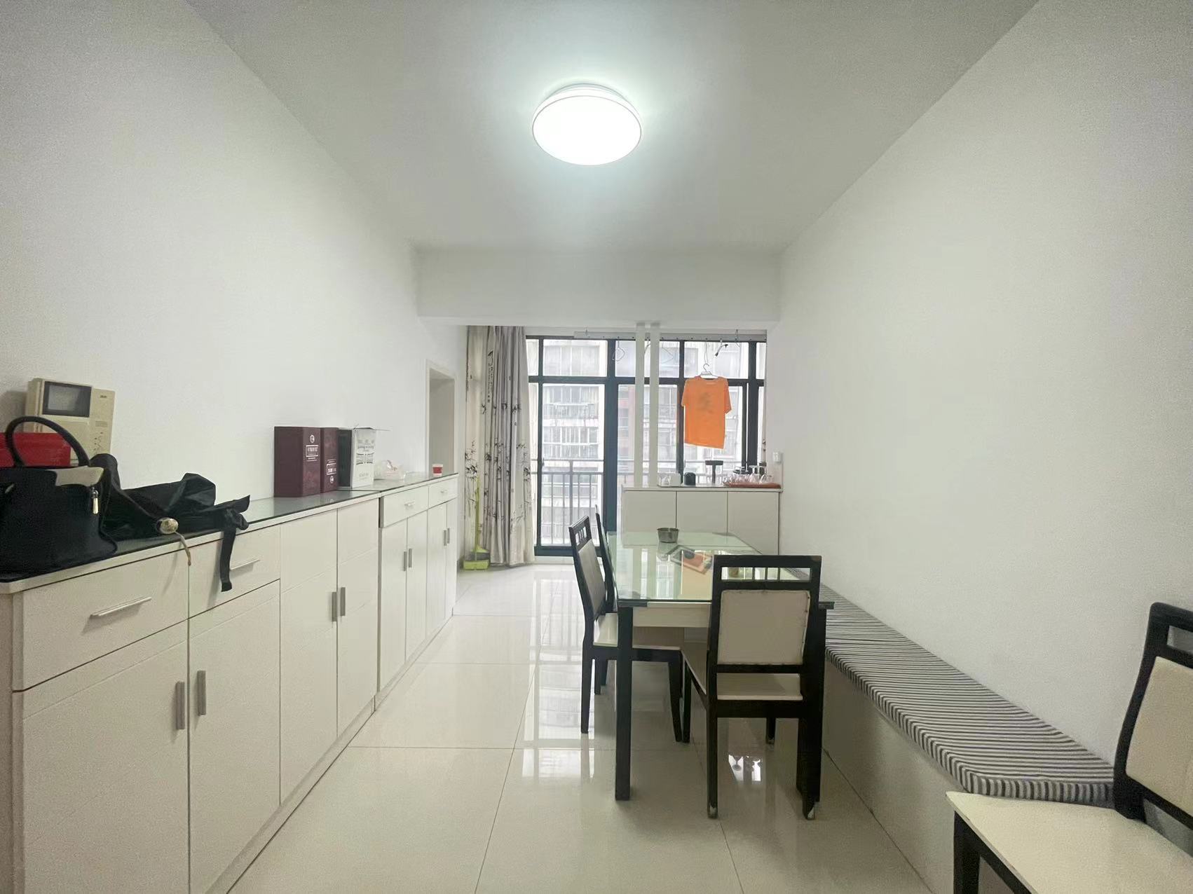 庐山春天一期桃李苑  3室2厅2卫    68.0万 庐山春天一期桃李苑  3室2厅2卫    68.0万室内图