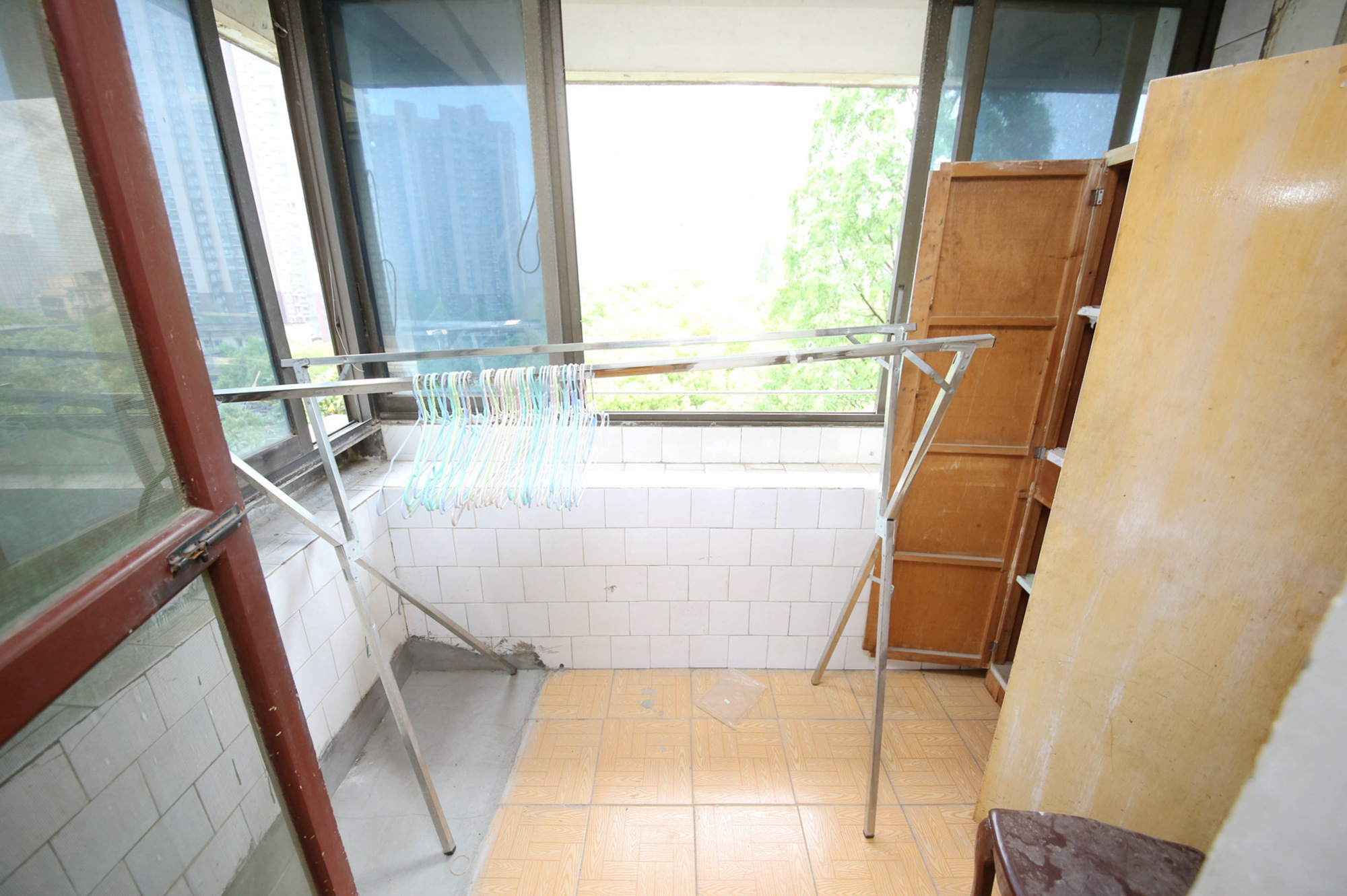 轻苑小区  2室1厅1卫   58.00万阳台