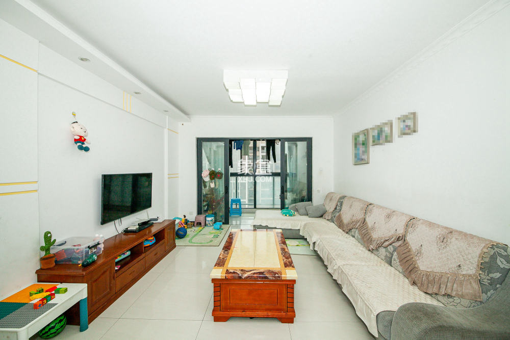 蓝山郡  2室1厅1卫    46.8万