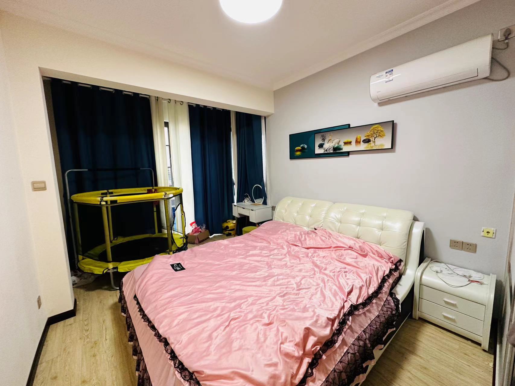 翡翠公园(北大资源)  3室2厅1卫    69.0万 翡翠公园(北大资源)  3室2厅1卫    69.0万室内图