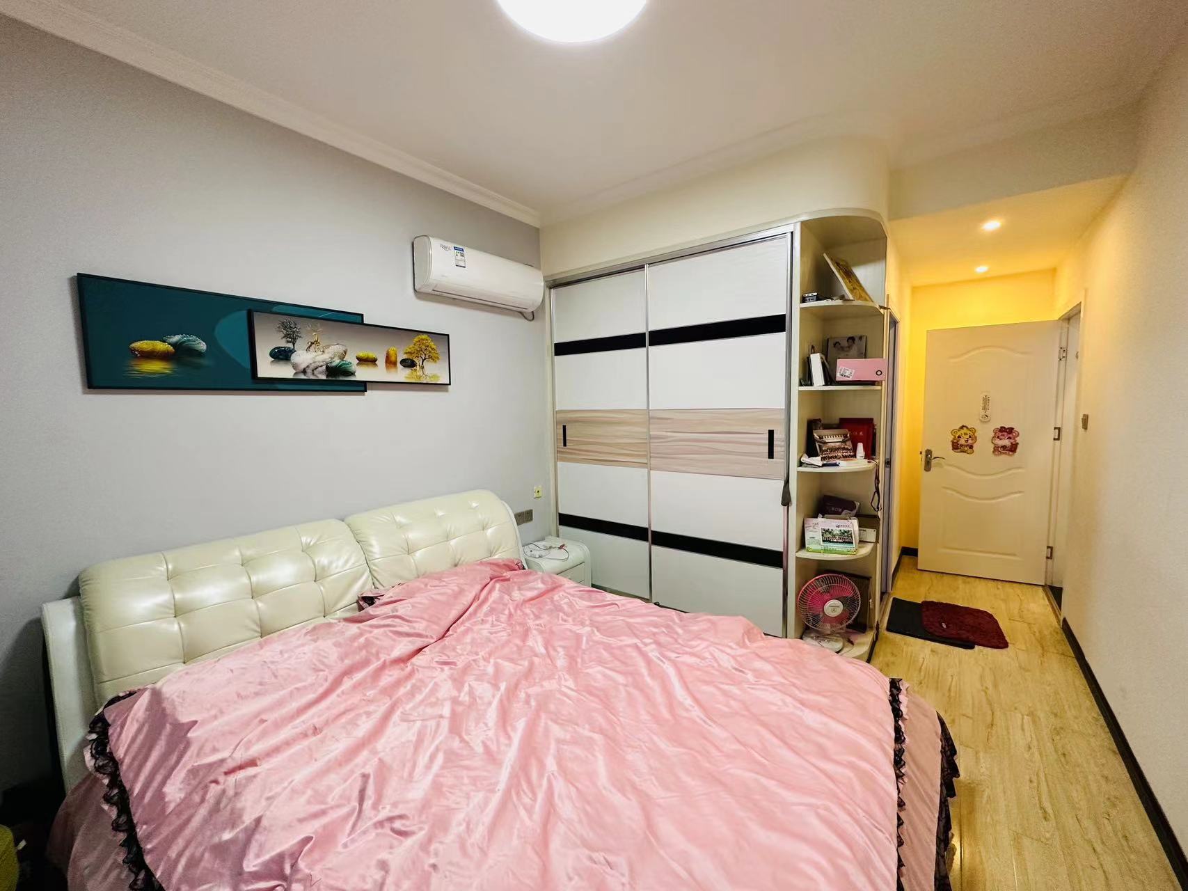 翡翠公园(北大资源)  3室2厅1卫    69.0万 翡翠公园(北大资源)  3室2厅1卫    69.0万室内图