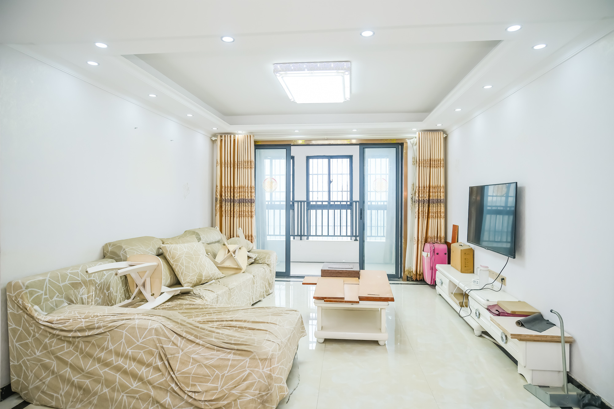 丰源国际  3室2厅2卫   76.00万