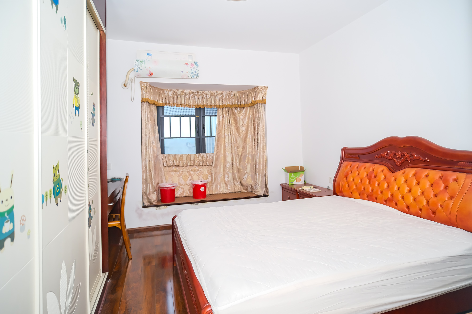 阳光紫薇园 8室2厅5卫 256.80万 阳光紫薇园 8室2厅5卫 256.80万其他