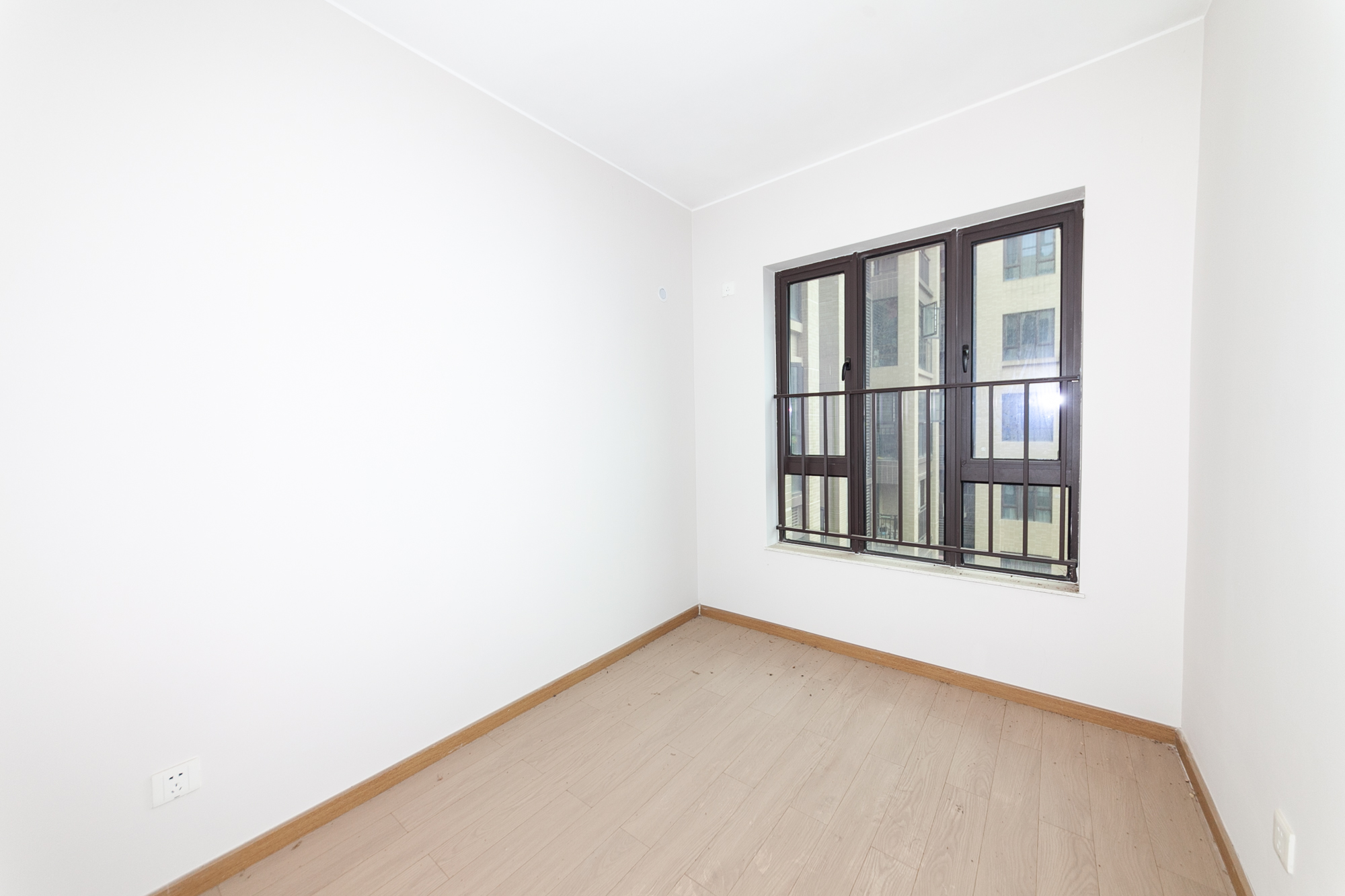 时代倾城二期 2室2厅1卫 83.50万 时代倾城二期 2室2厅1卫 83.50万卧室