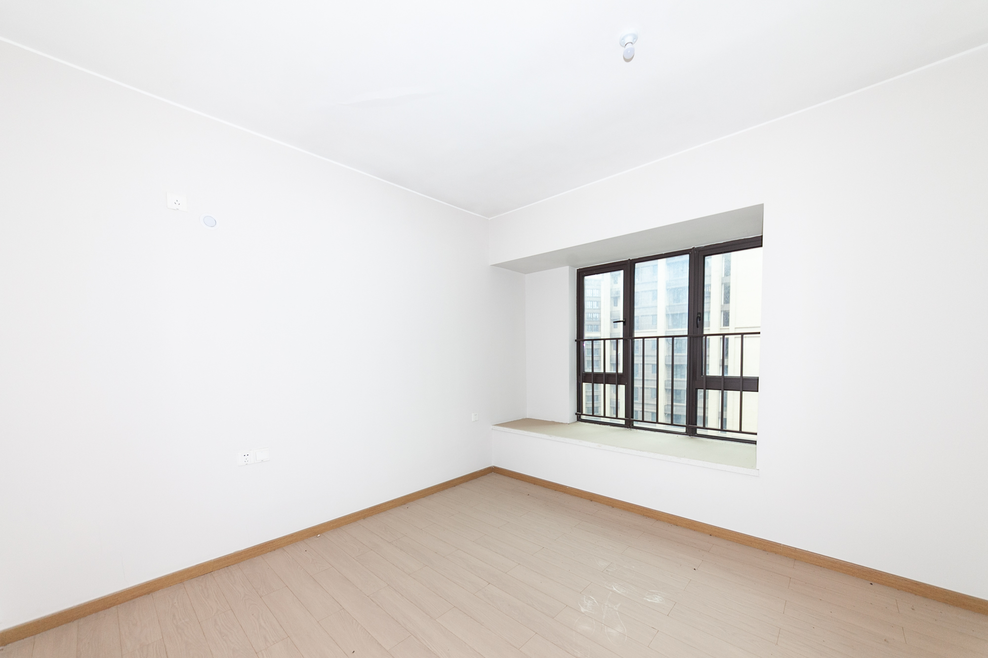 时代倾城二期 2室2厅1卫 83.50万 时代倾城二期 2室2厅1卫 83.50万卧室