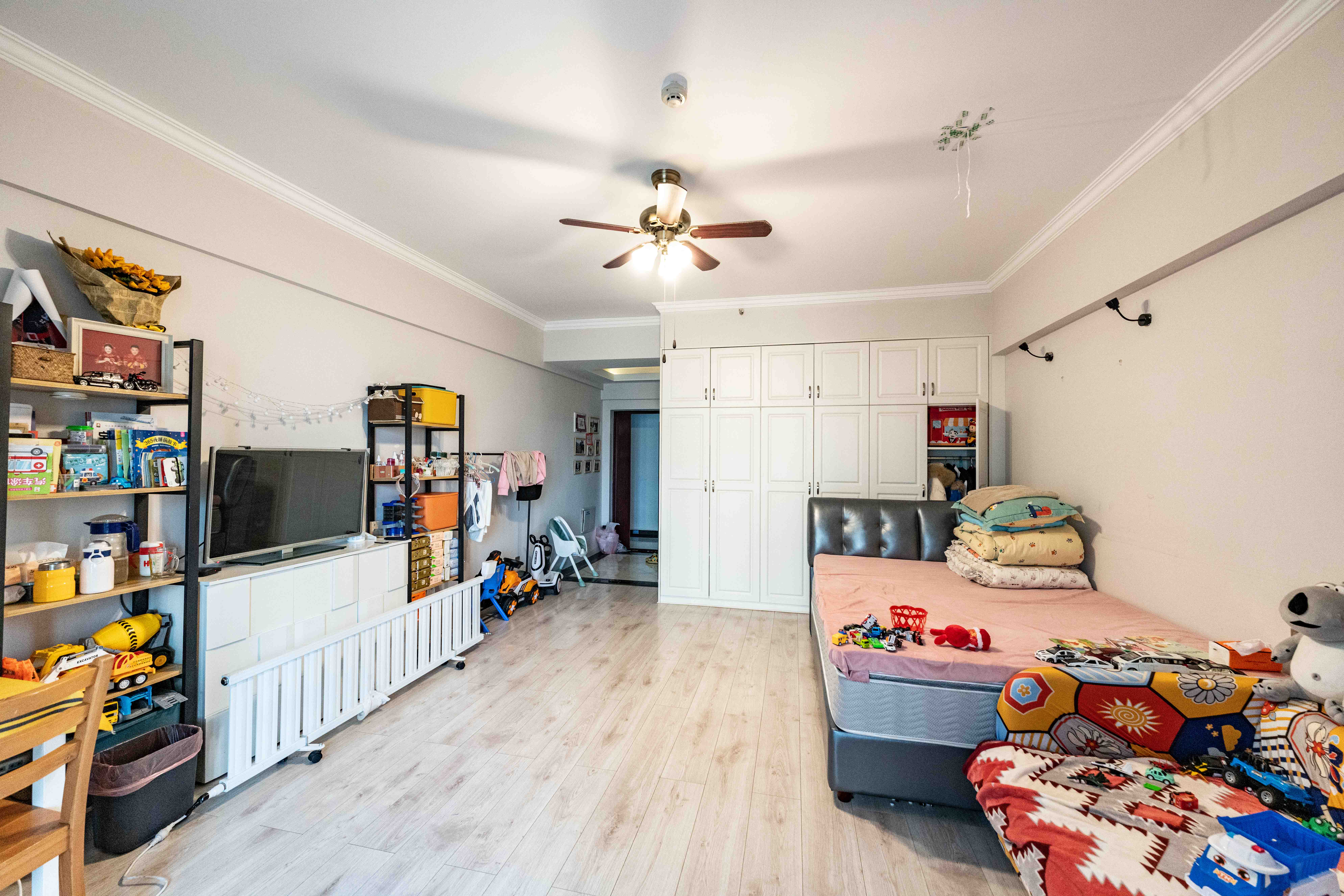 丰园城(鄱阳小区二期)  1室1厅1卫    32.0万 丰园城(鄱阳小区二期)  1室1厅1卫    32.0万卧室