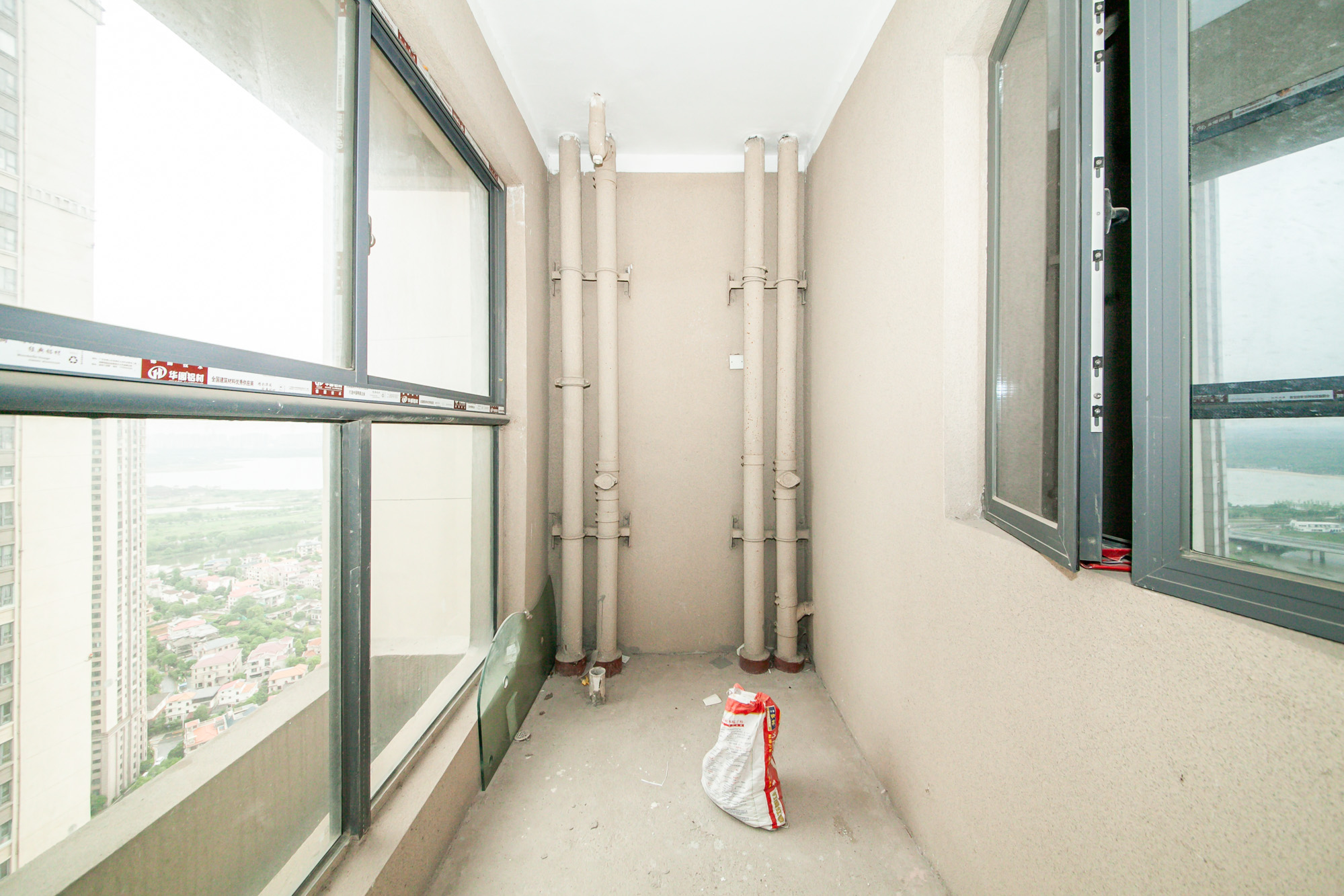 碧桂园威尼斯城 3室2厅2卫 89.98万 碧桂园威尼斯城 3室2厅2卫 89.98万其他