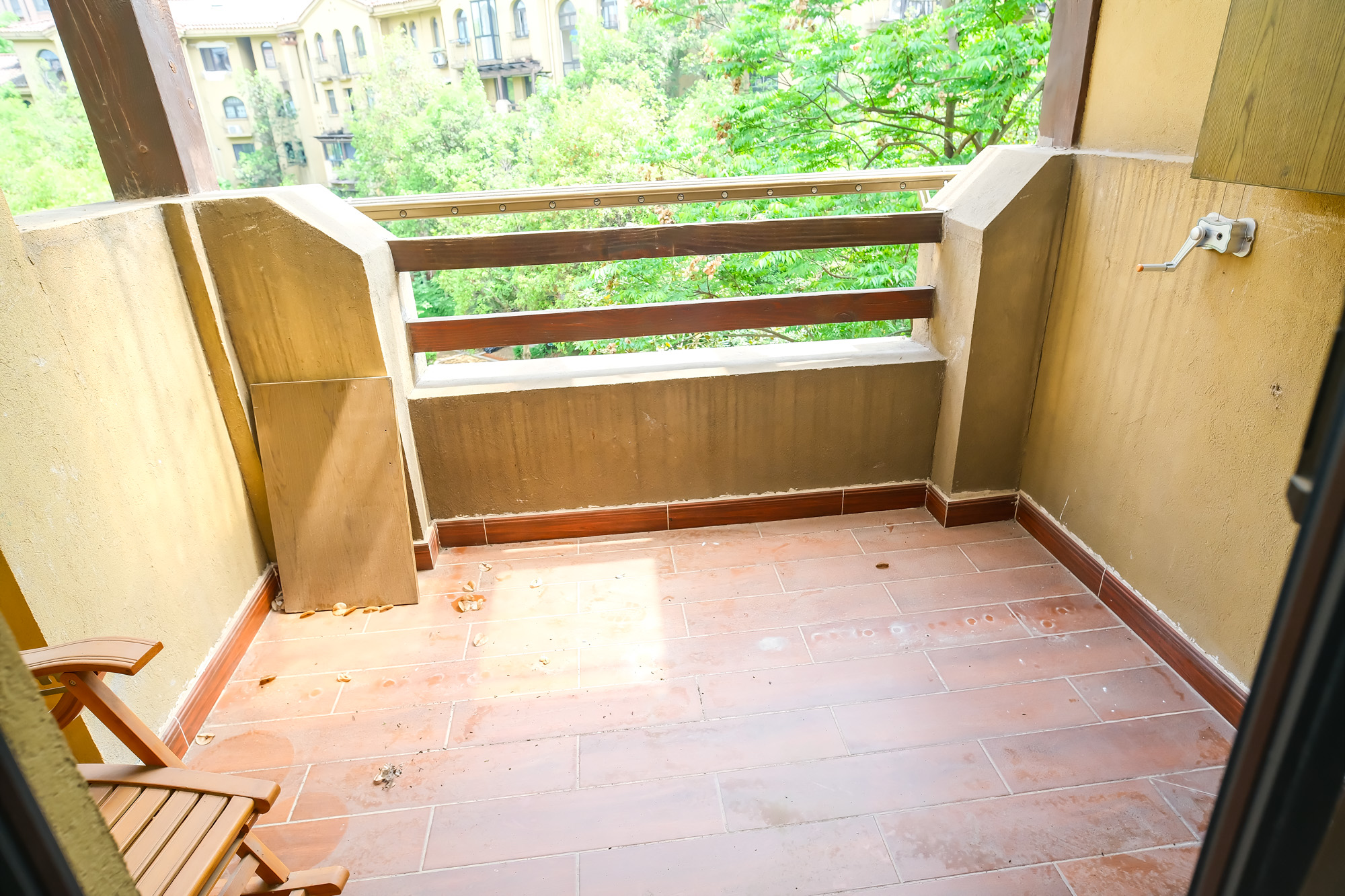 郡原居里  3室2厅2卫   105.00万 郡原居里  3室2厅2卫   105.00万阳台