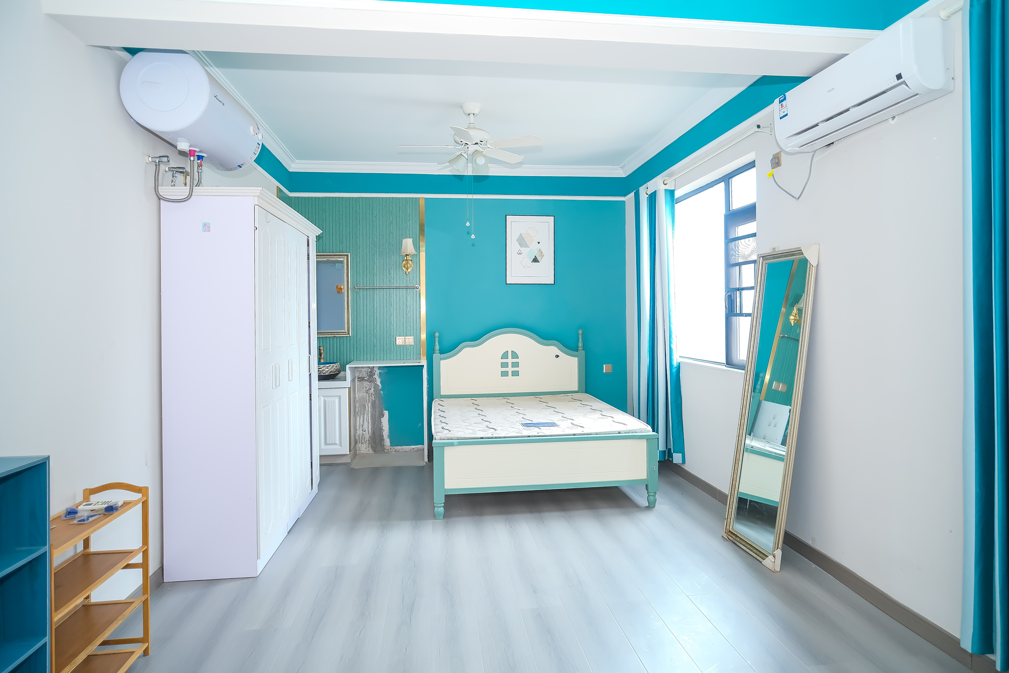 月亮湾草莓街区一、二期  3室2厅1卫   70.80万卧室