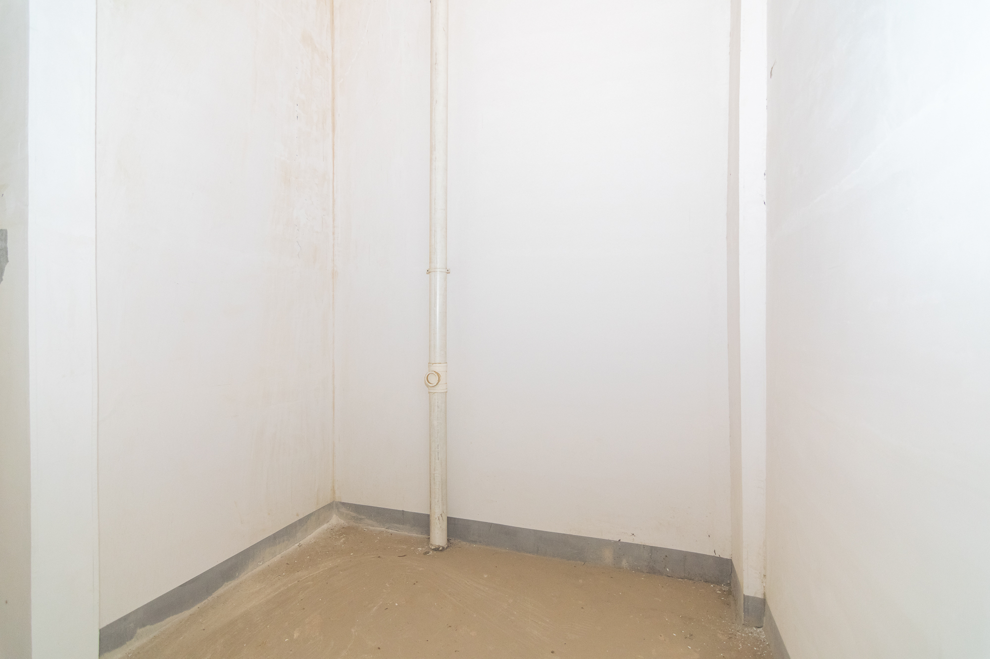 金地三千府（金地湖山樾、金地自在城）  5室2厅1卫   395.00万卧室