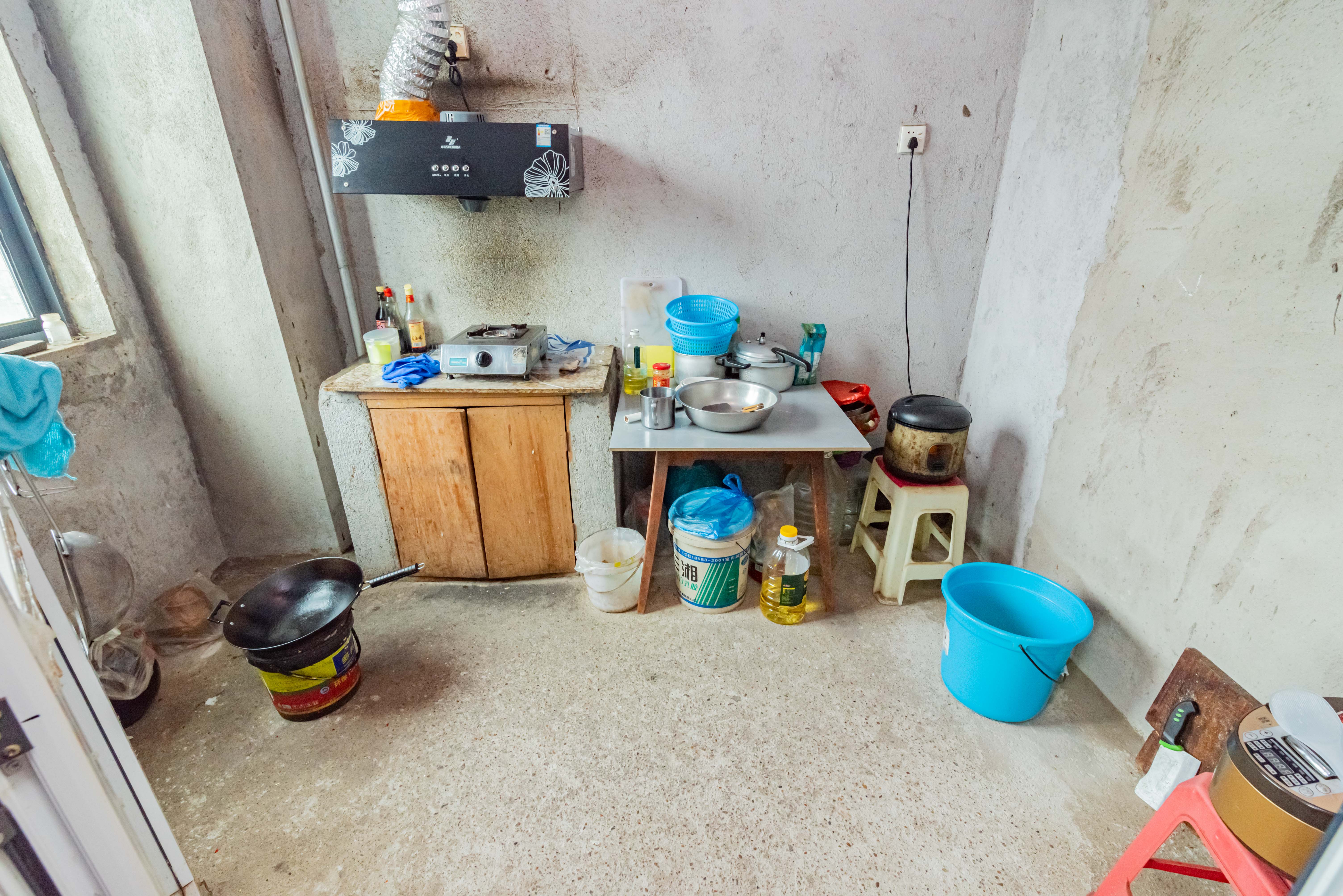 申湘宽境 3室2厅1卫 71.80万 申湘宽境 3室2厅1卫 71.80万厨房