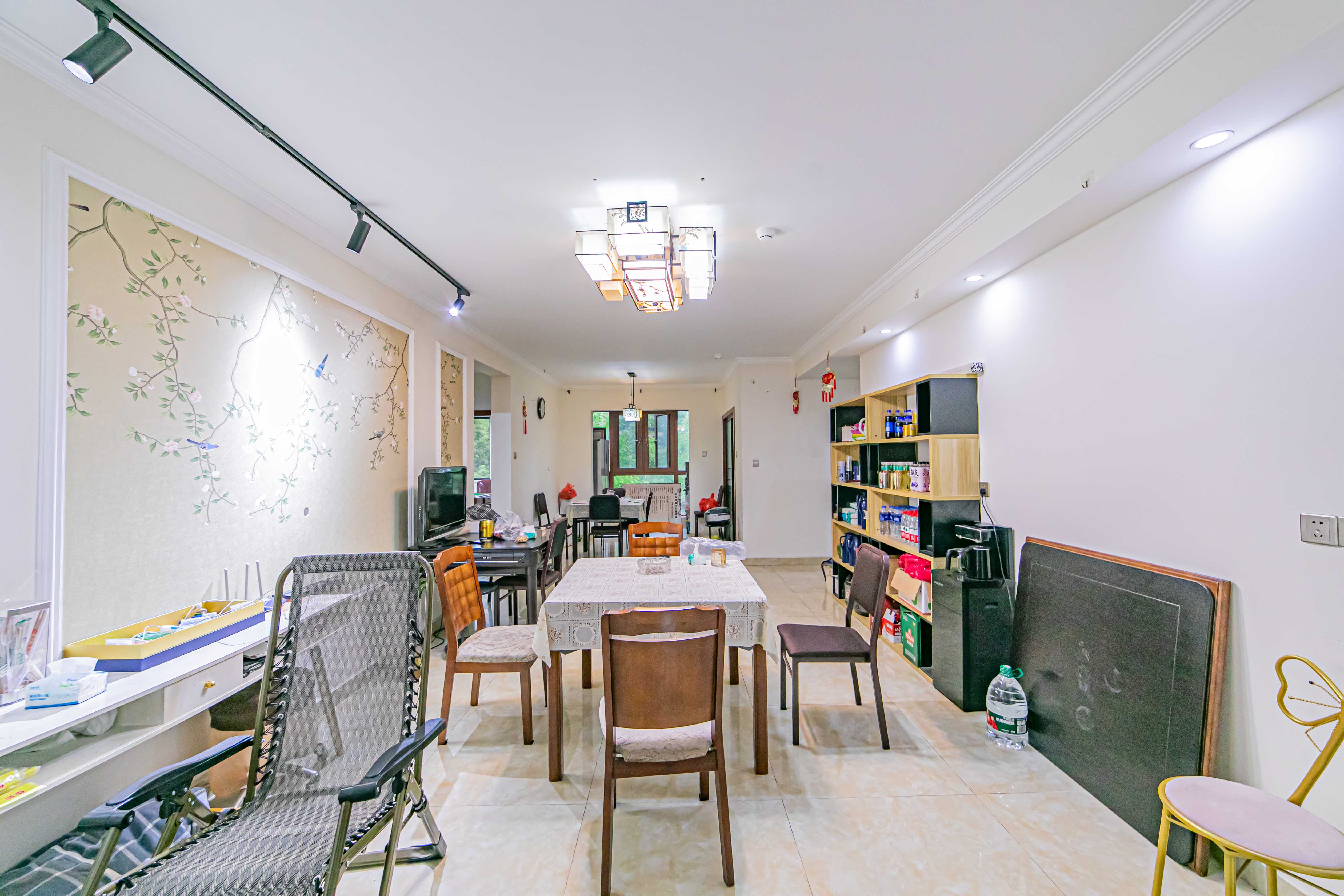 北辰三角洲E4区 4室2厅2卫 160.00万 北辰三角洲E4区 4室2厅2卫 160.00万客厅