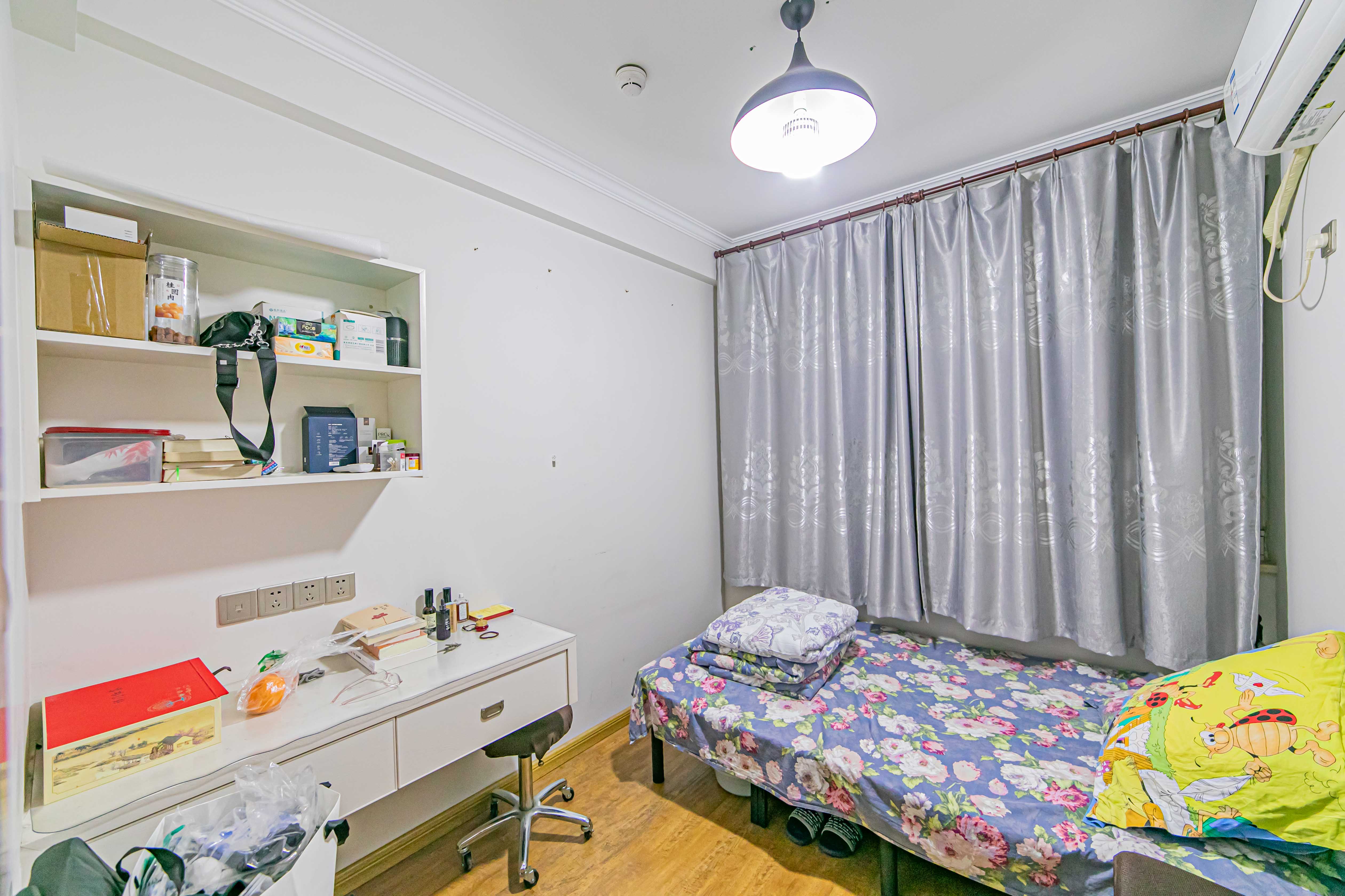 北辰三角洲E4区 4室2厅2卫 160.00万 北辰三角洲E4区 4室2厅2卫 160.00万卧室