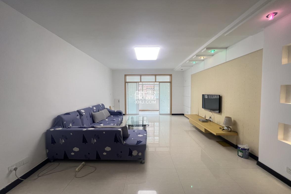 中南市场 3室2厅1卫 1600.00元/月 中南市场 3室2厅1卫 1600.00元/月室内图