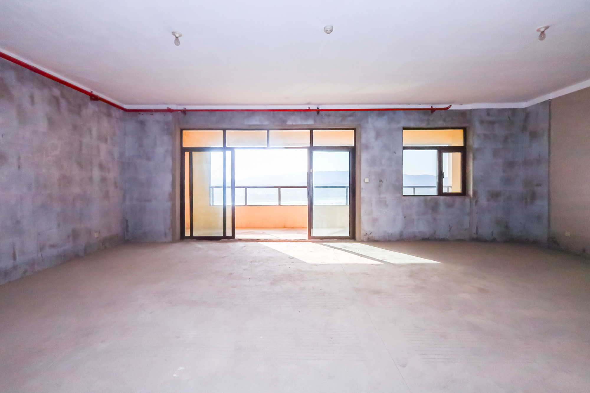 中建江山壹号  5室2厅2卫    780.0万 中建江山壹号  5室2厅2卫    780.0万客厅