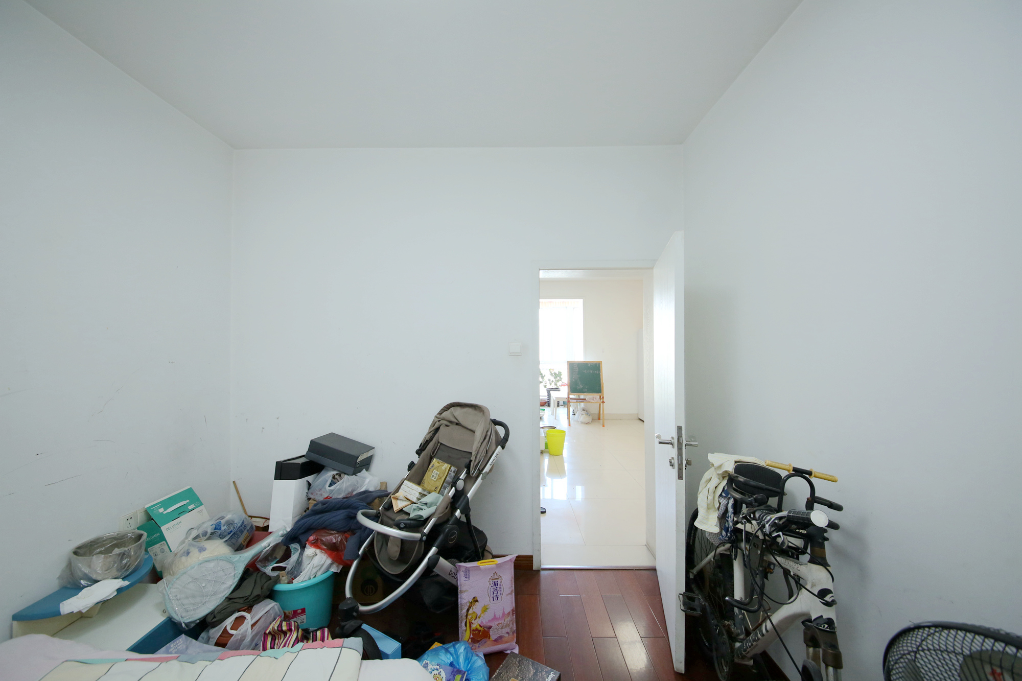 天心华庭  3室1厅1卫    145.0万卧室