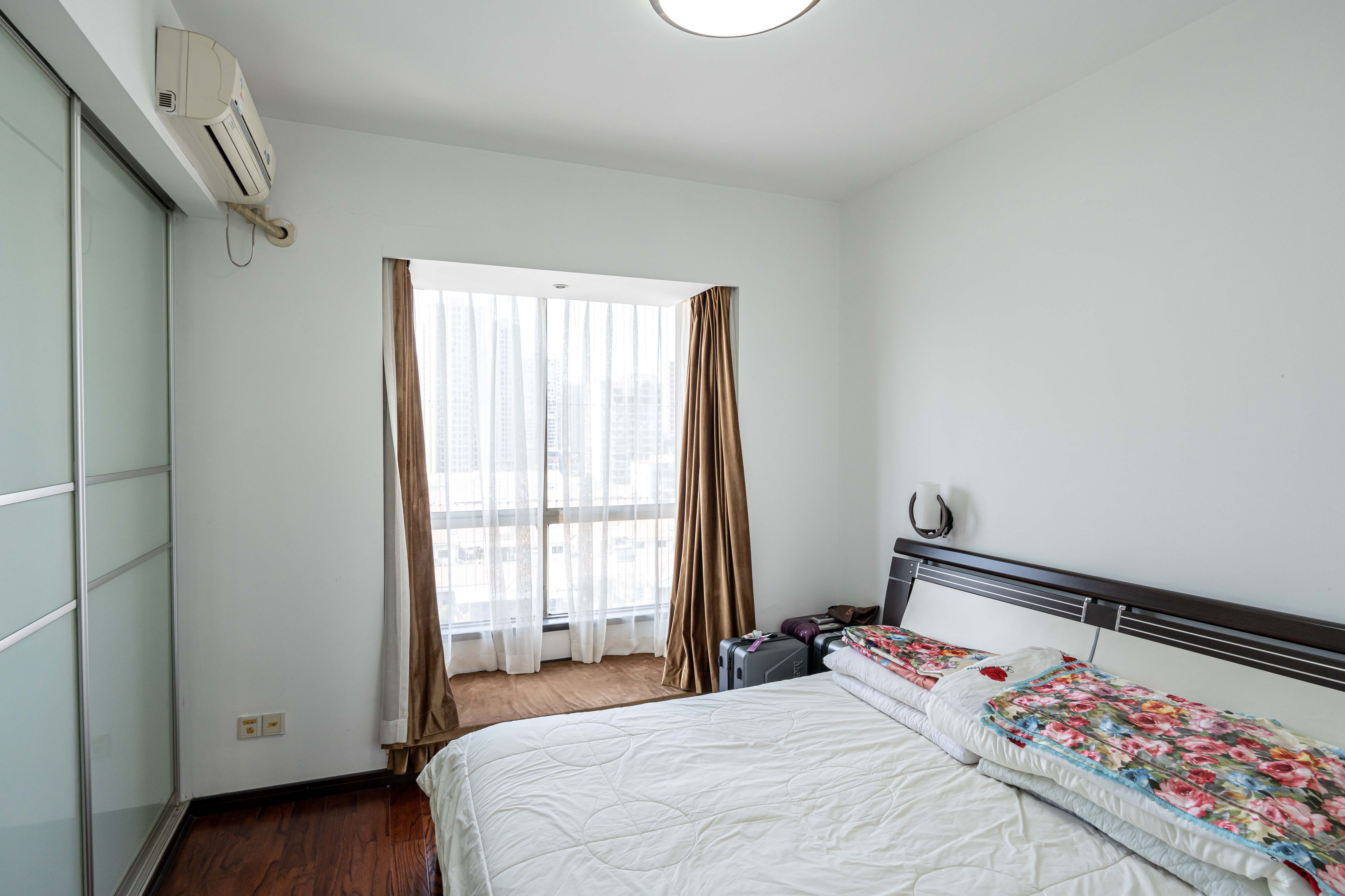 新星小区 7室2厅4卫 278.00万 新星小区 7室2厅4卫 278.00万卧室