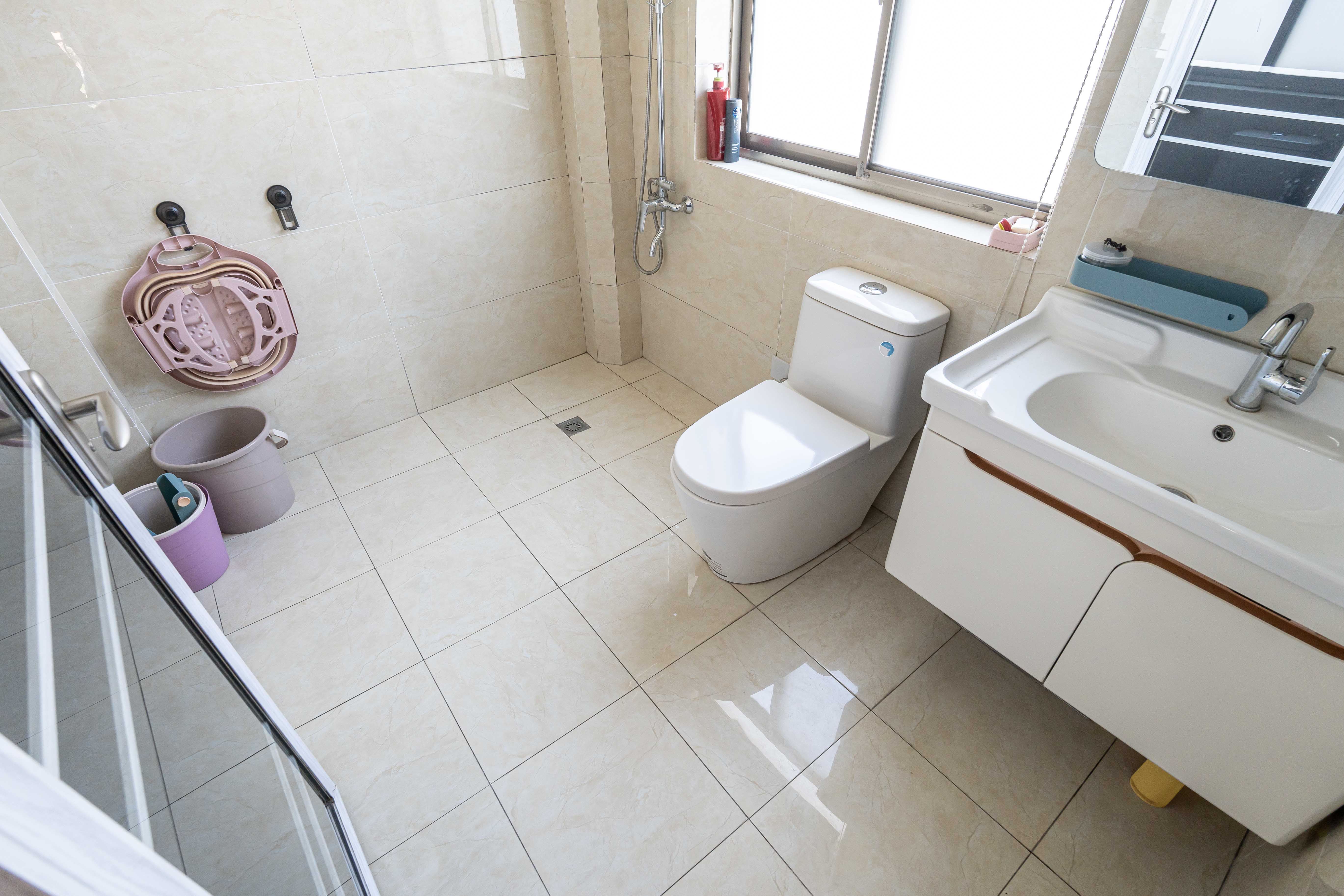 新星小区 7室2厅4卫 278.00万 新星小区 7室2厅4卫 278.00万卫生间