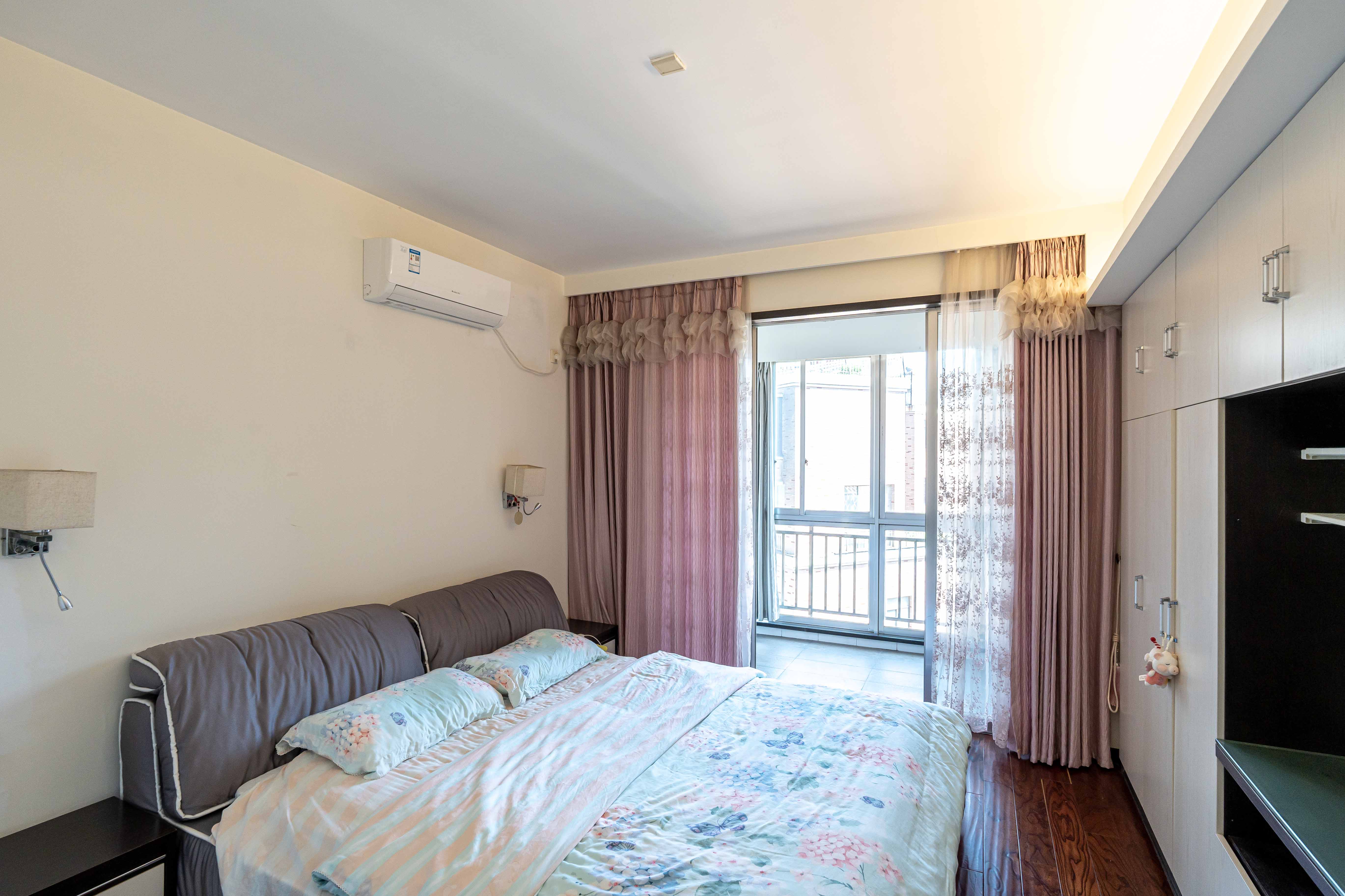 新星小区 7室2厅4卫 278.00万 新星小区 7室2厅4卫 278.00万卧室