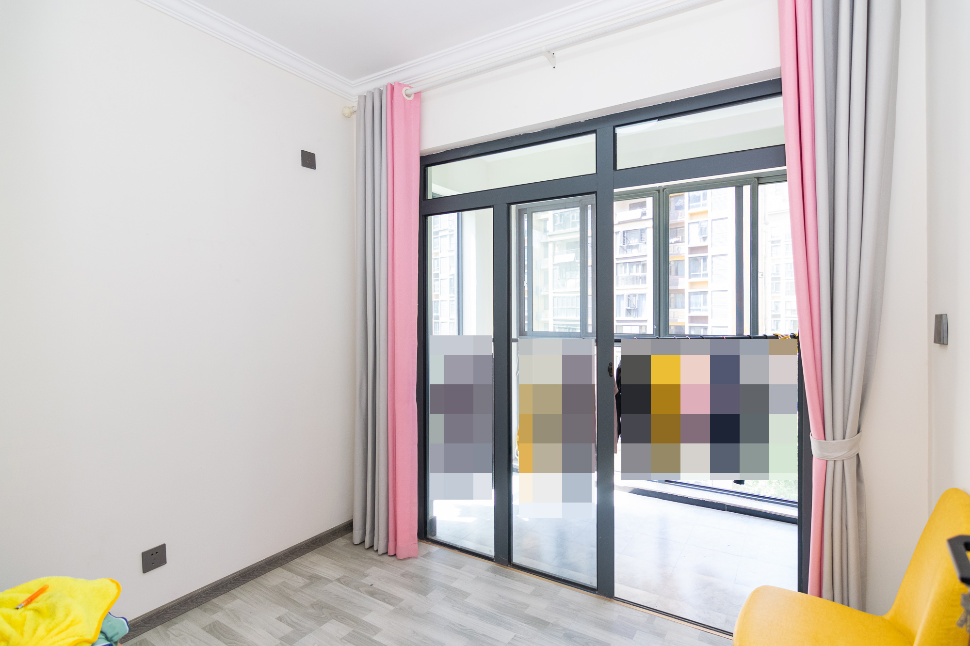 澳海谷山府 5室2厅2卫 125.80万 澳海谷山府 5室2厅2卫 125.80万卧室