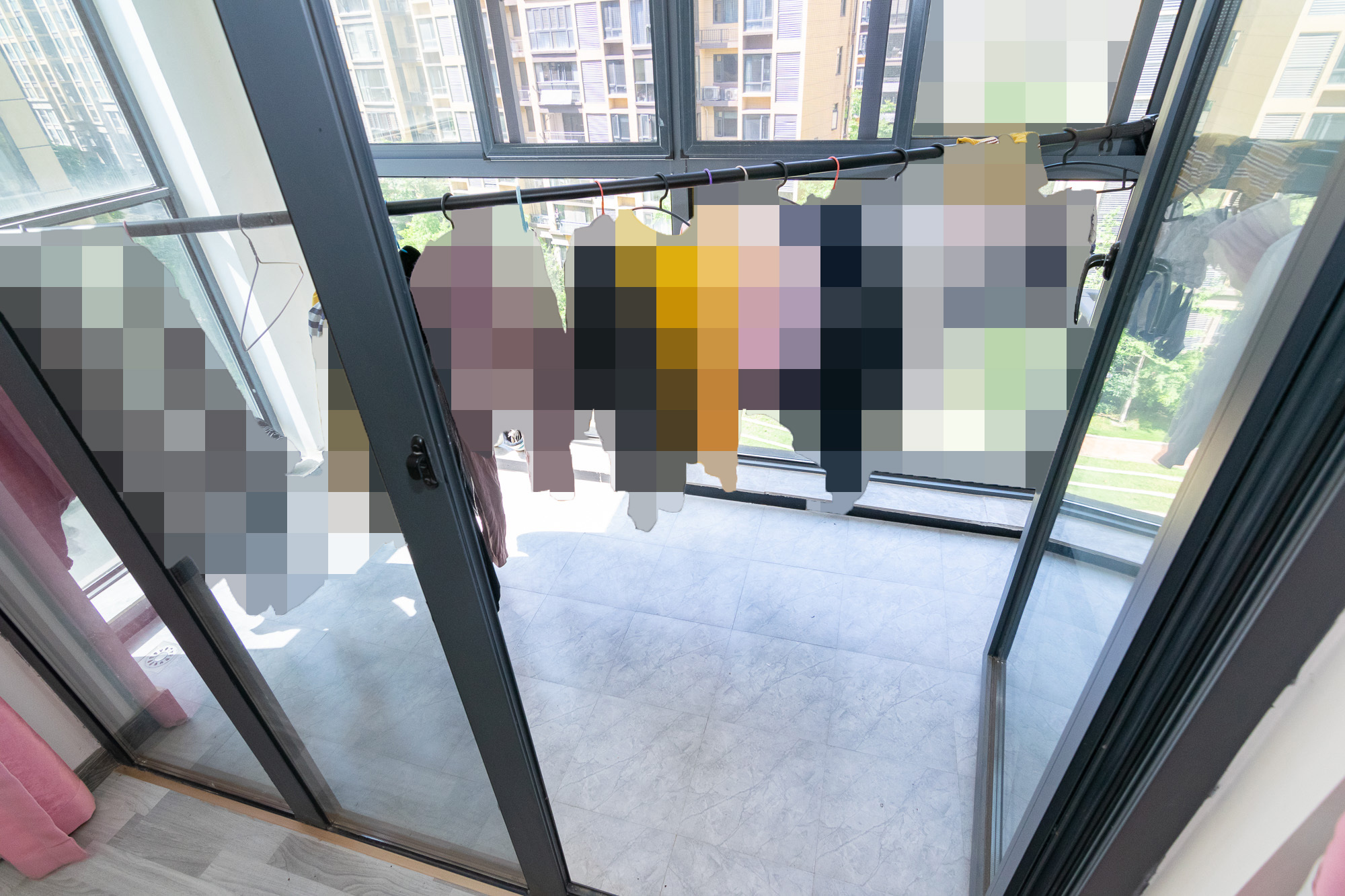 澳海谷山府 5室2厅2卫 125.80万 澳海谷山府 5室2厅2卫 125.80万阳台