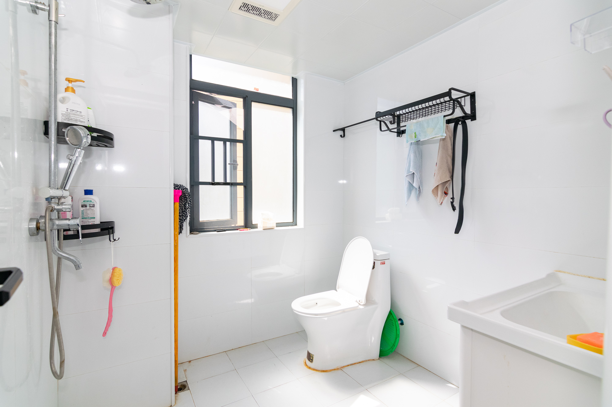 澳海谷山府 5室2厅2卫 125.80万 澳海谷山府 5室2厅2卫 125.80万卫生间