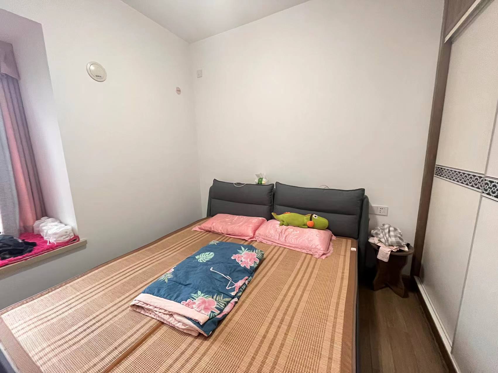 蓝溪谷  3室2厅2卫   82.00万 蓝溪谷  3室2厅2卫   82.00万室内图